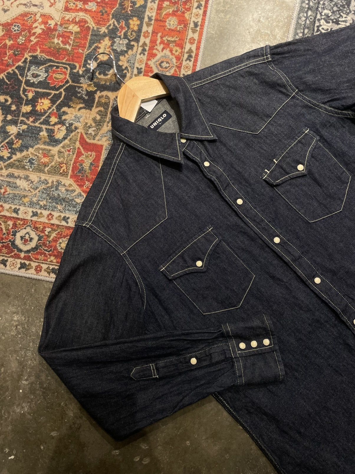 Uniqlo VINTAGE UNIQLO DENIM WITH MARBLE BUTTON Size US L / EU 52-54 / 3 - 3 Thumbnail