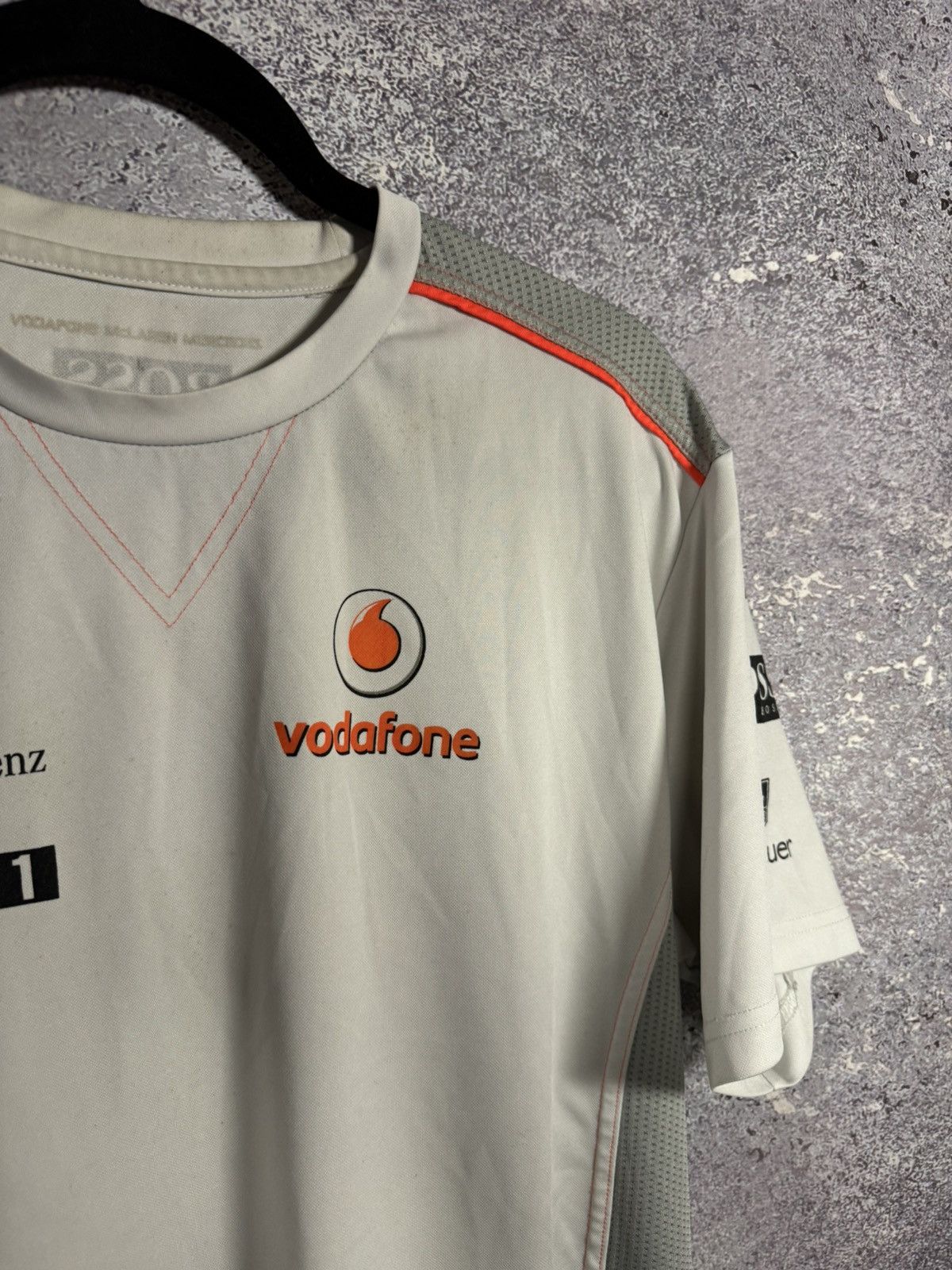 Hugo Boss × Mercedes-Benz × Vintage Vintage Mercedes Benz Vodafone Racing Team Jersey Size US L / EU 52-54 / 3 - 7 Thumbnail
