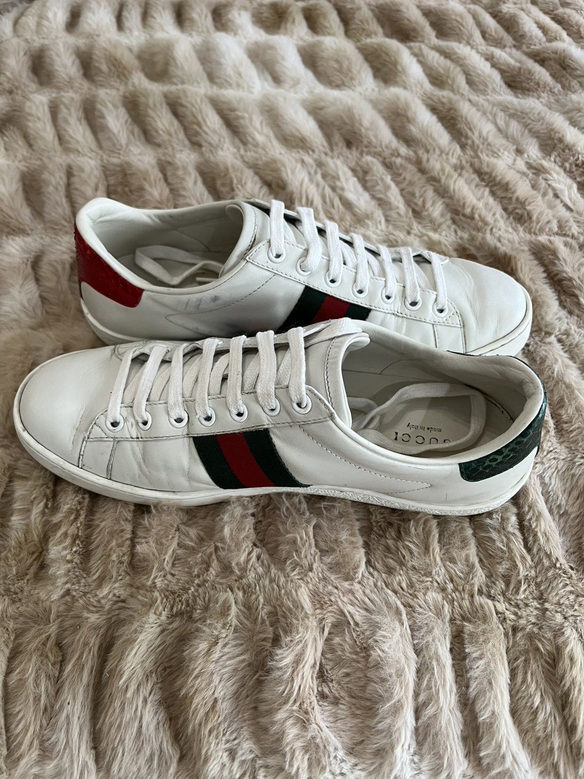 Gucci Women's Gucci Ace sneaker with bee Size US 8.5 / IT 38.5 - 4 Thumbnail