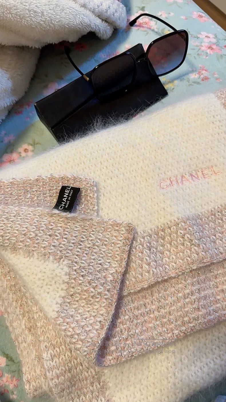 Chanel Chanel Scarf Size ONE SIZE - 9 Thumbnail