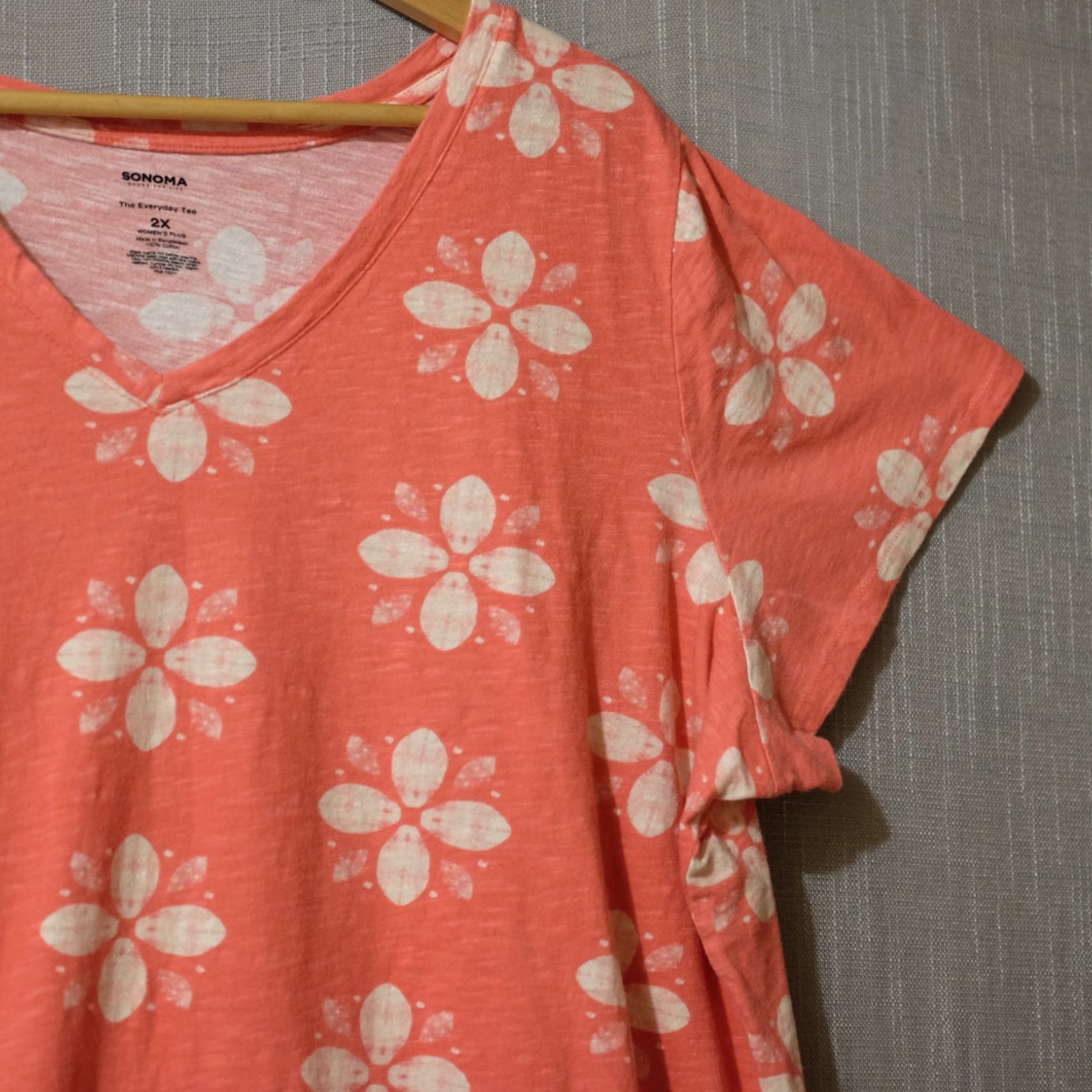 Vintage Sonoma Shirt Womens 2X Regular 100% Cotton Floral The Everyday Tee Watermelon Red/White V-Neck Short Sleeve Pullover Casual Basic Size XXL / US 16-18 / IT 52-54 - 3 Thumbnail