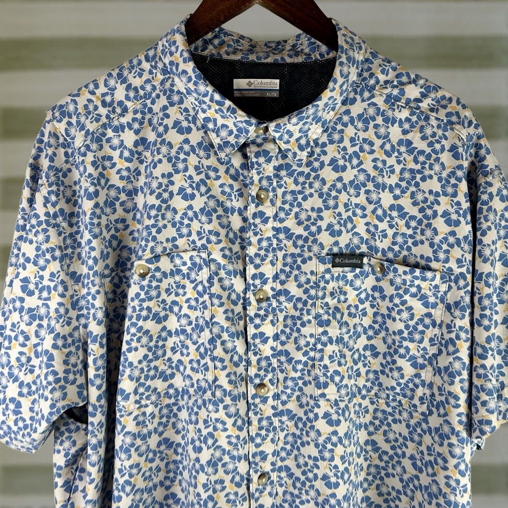 Vintage COLUMBIA Rapid Rivers Short Sleeve Shirt Men’s XL Blue Beige Floral Print Size US XL / EU 56 / 4 - 1 Thumbnail