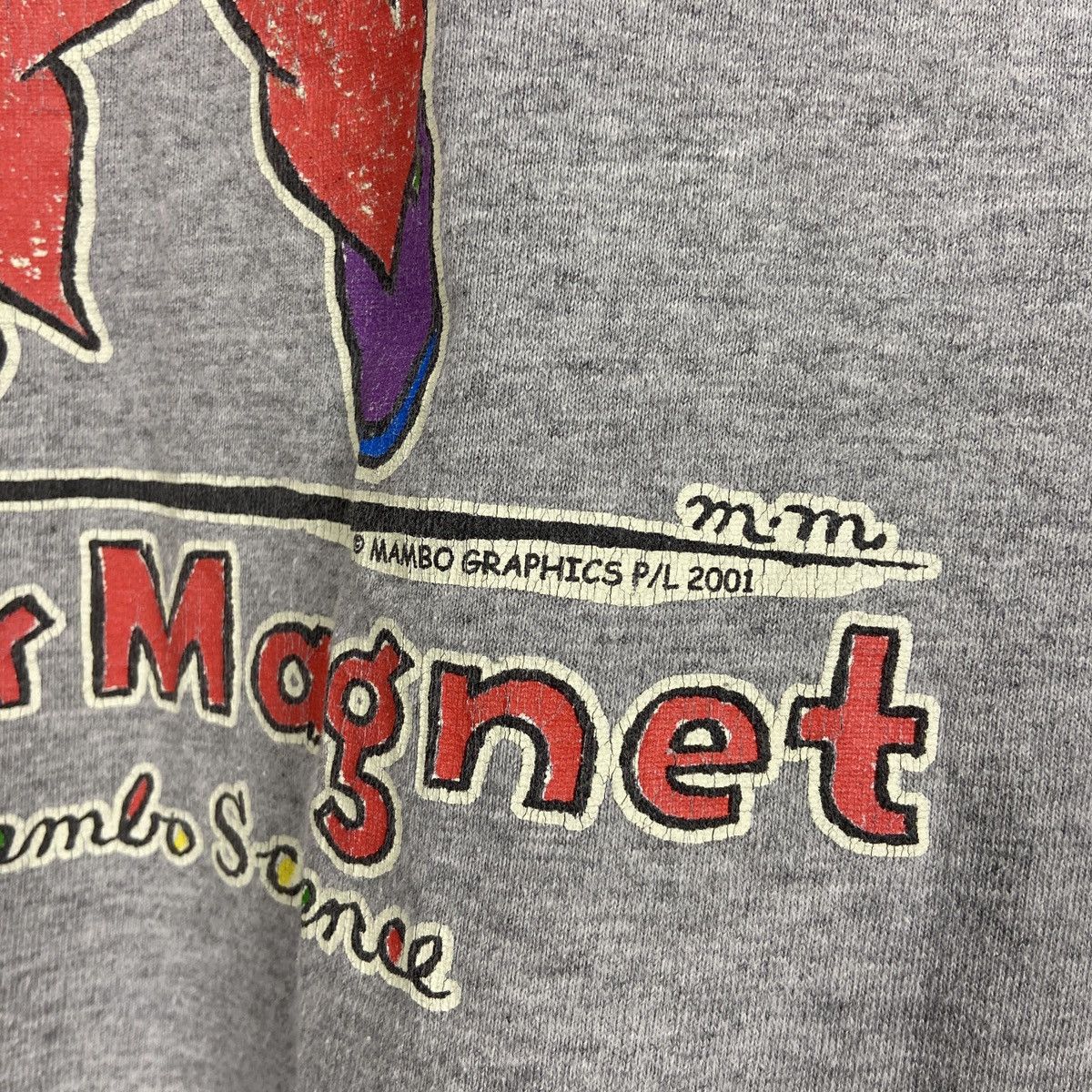 Vintage Vintage 2001 Mambo Australia Chic Magnet T-shirt Size US L / EU 52-54 / 3 - 11 Thumbnail