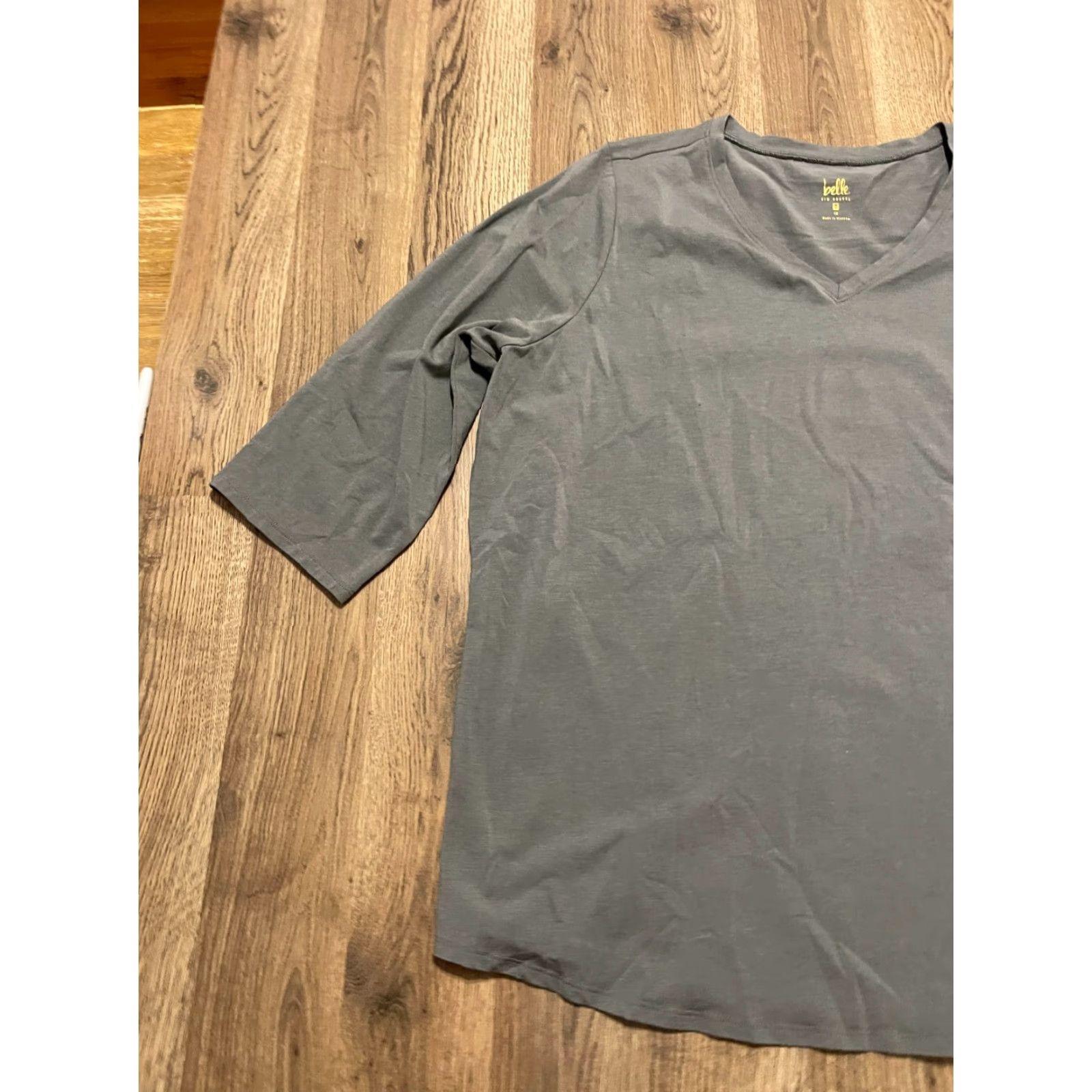 Vintage Belle Shirt Women 1X Green V-neck 3/4 Sleeve Bell Sleeve T-Shirt Plus Size Size XL / US 12-14 / IT 48-50 - 3 Thumbnail
