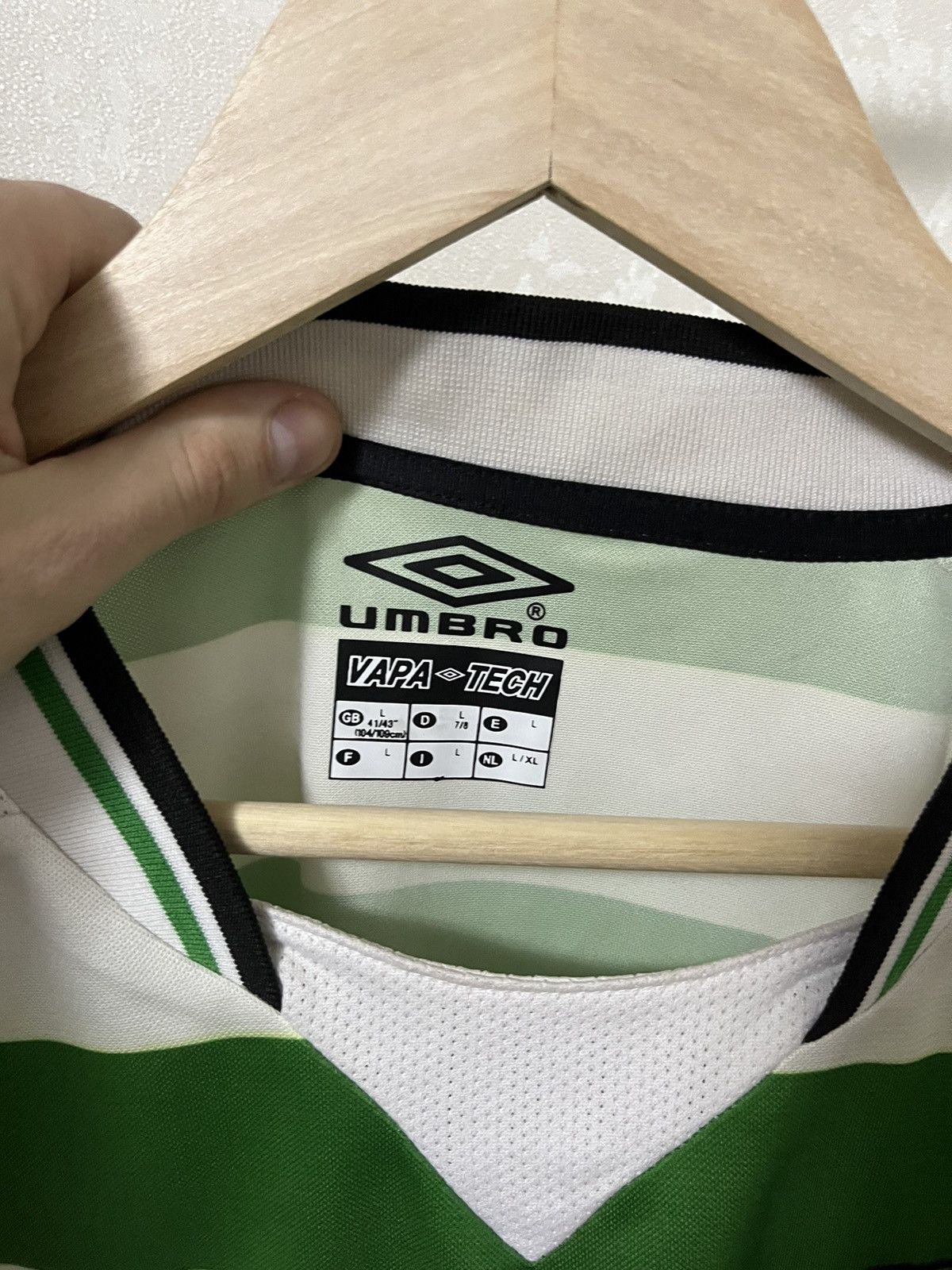 Vintage Umbro Celtic 01/02 Home Vintage Jersey Size US L / EU 52-54 / 3 - 3 Thumbnail