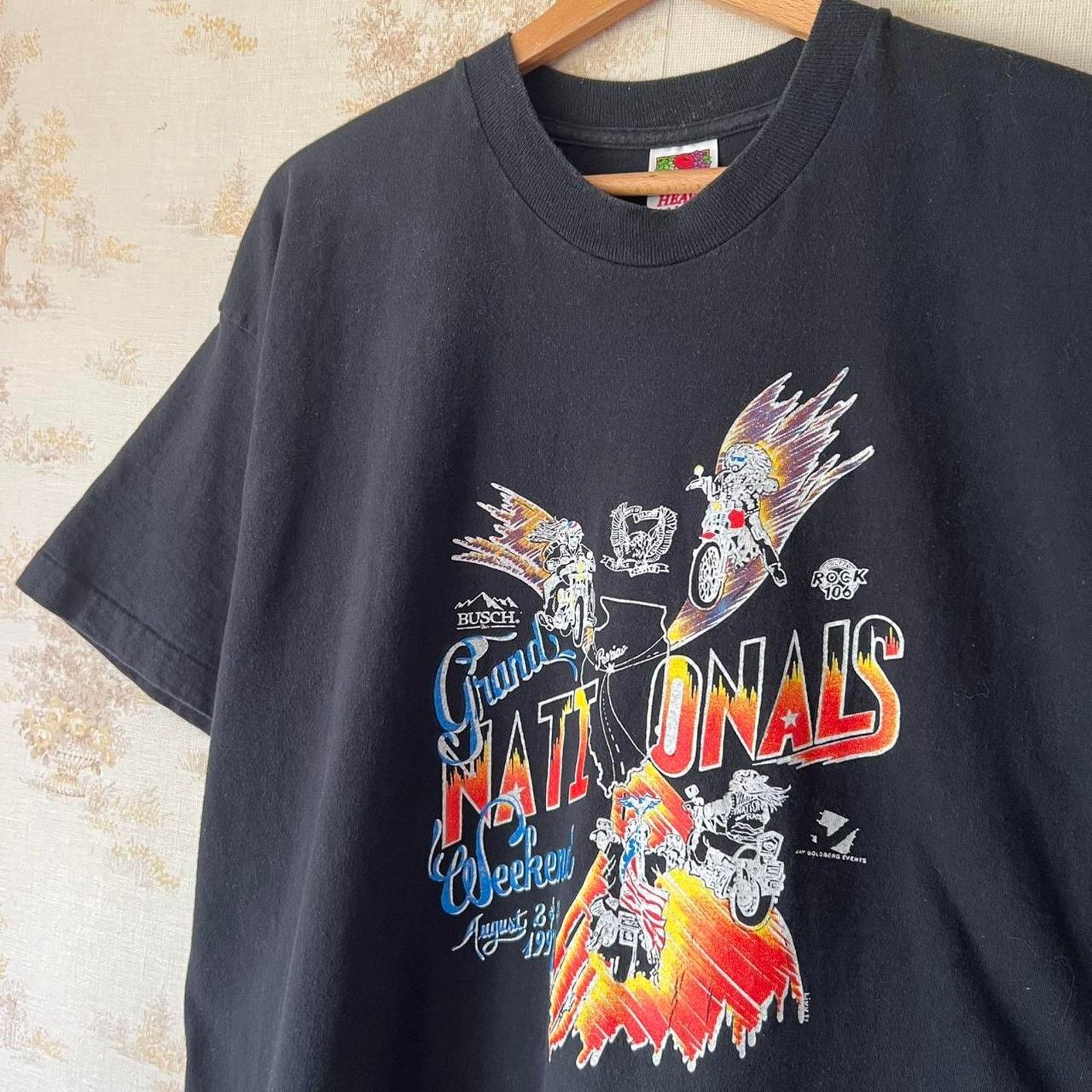 Fruit Of The Loom Vintage 90s Busch Grand Nationals T-Shirt | Fits XLT Size US XL / EU 56 / 4 - 1 Thumbnail