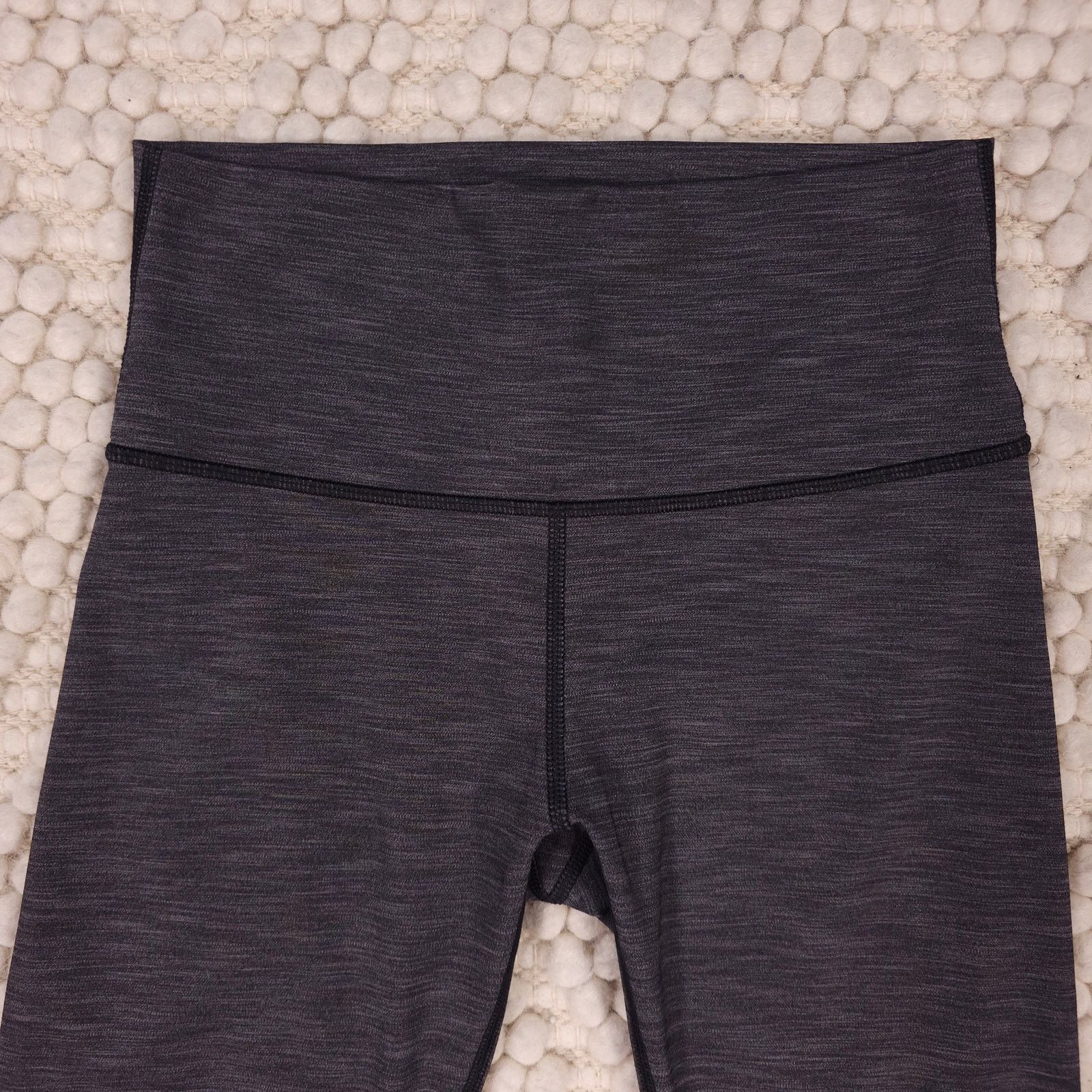 Lululemon Lululemon Wunder Under Hi-Rise Crop Heathered Black Sz 6 Size 28" / US 6 / IT 42 - 2 Thumbnail