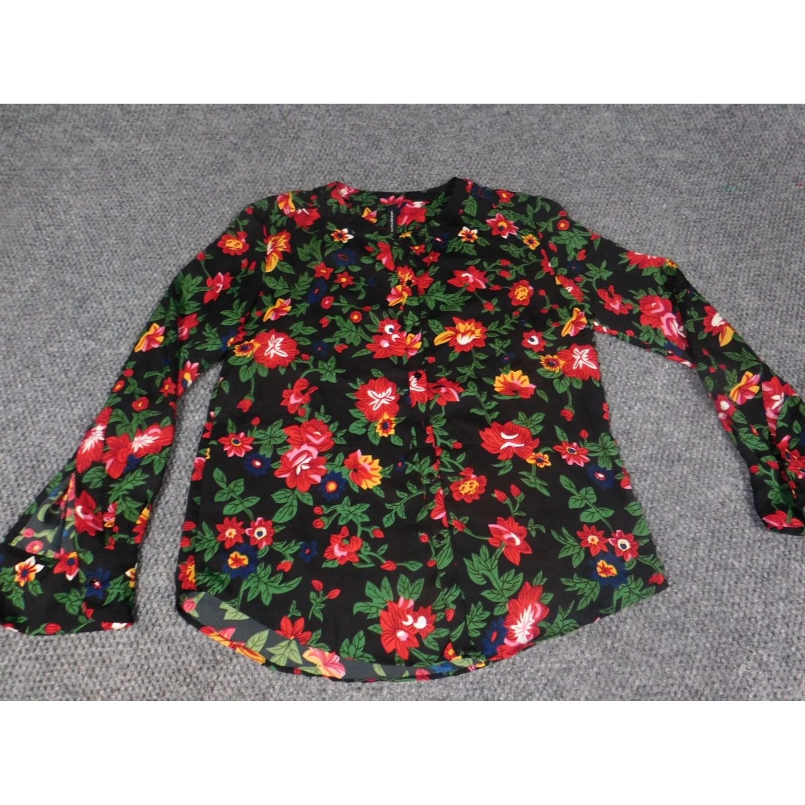 Vintage Walter Baker Womens Button-Up Blouse XS Black Floral Long Sleeve Crew Neck Pullover Down Polyester Casual Regular Style Basic 90s Theme Classic Size XS / US 0-2 / IT 36-38 - 2 Thumbnail