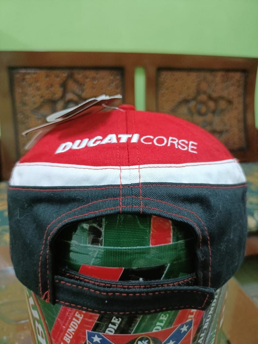 Ducati NWT : Ducati Corse Cap Hat BMW Honda Jaguar Mercedes Size ONE SIZE - 2 Thumbnail