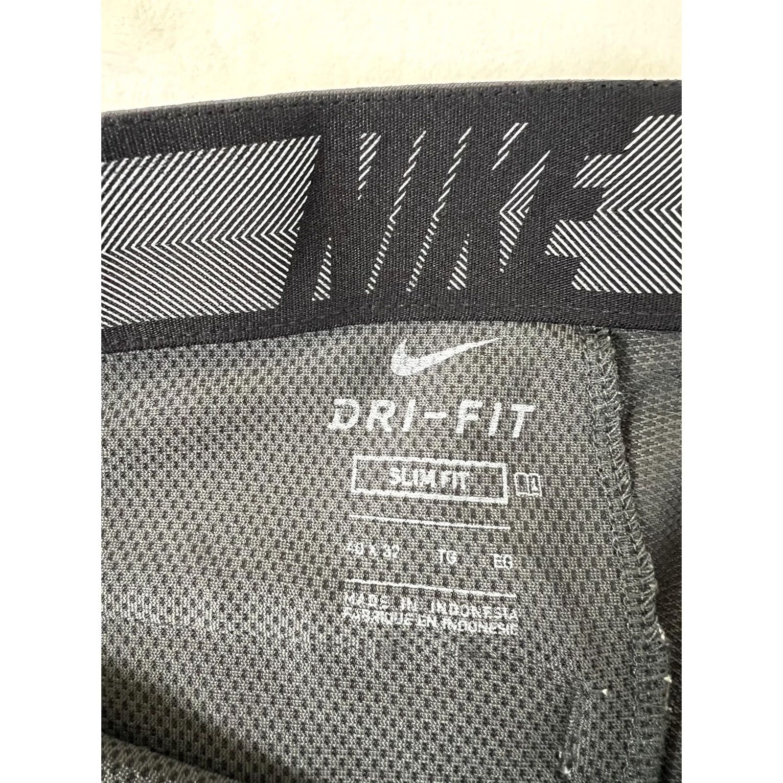 Nike Nike Dri-FIT Pants Mens 40x32 Gray Slim Tapered Golf Khakis - Regular Fit, Pockets, Quick Dry, Moisture Wicking, Performance Size US 40 / EU 56 - 4 Thumbnail