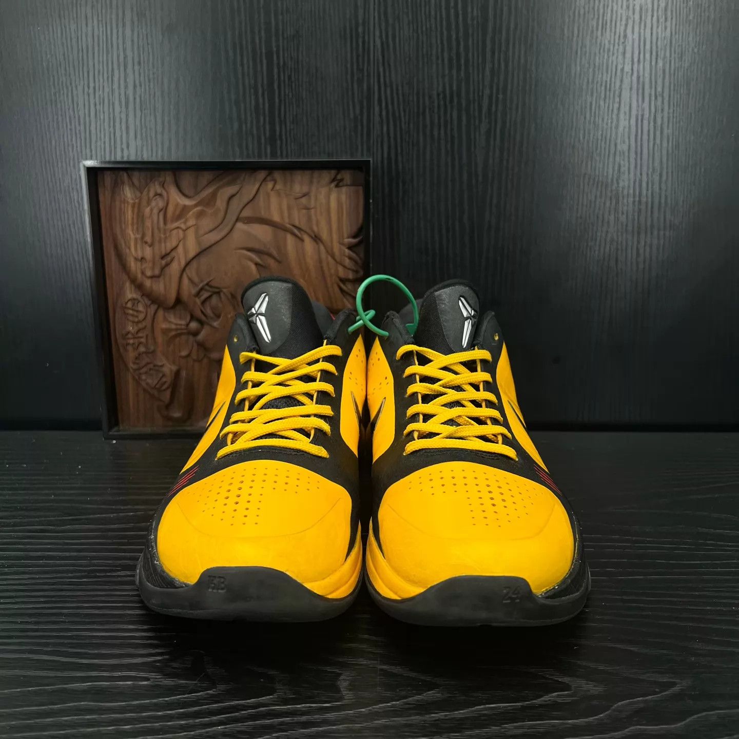 Nike ZK5 Bruce Lee Black/Yellow 44.5 2x Indoor Size US 11.5 / EU 44-45 - 6 Thumbnail