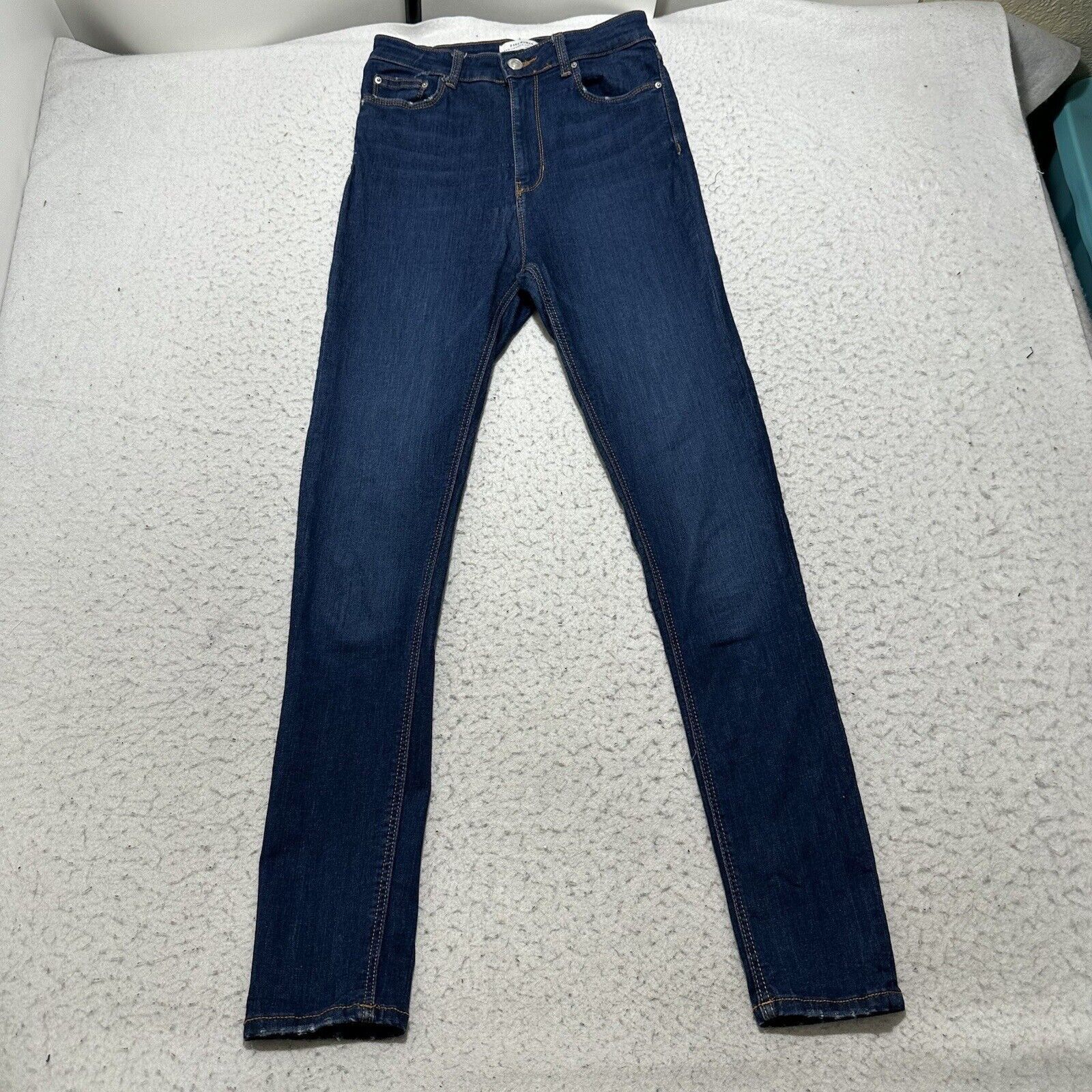 Zara Zara Premium Denim 2 Skinny Leg High Rise Jeans (25x29) Size 26" / US 2 / IT 38 - 1 Thumbnail
