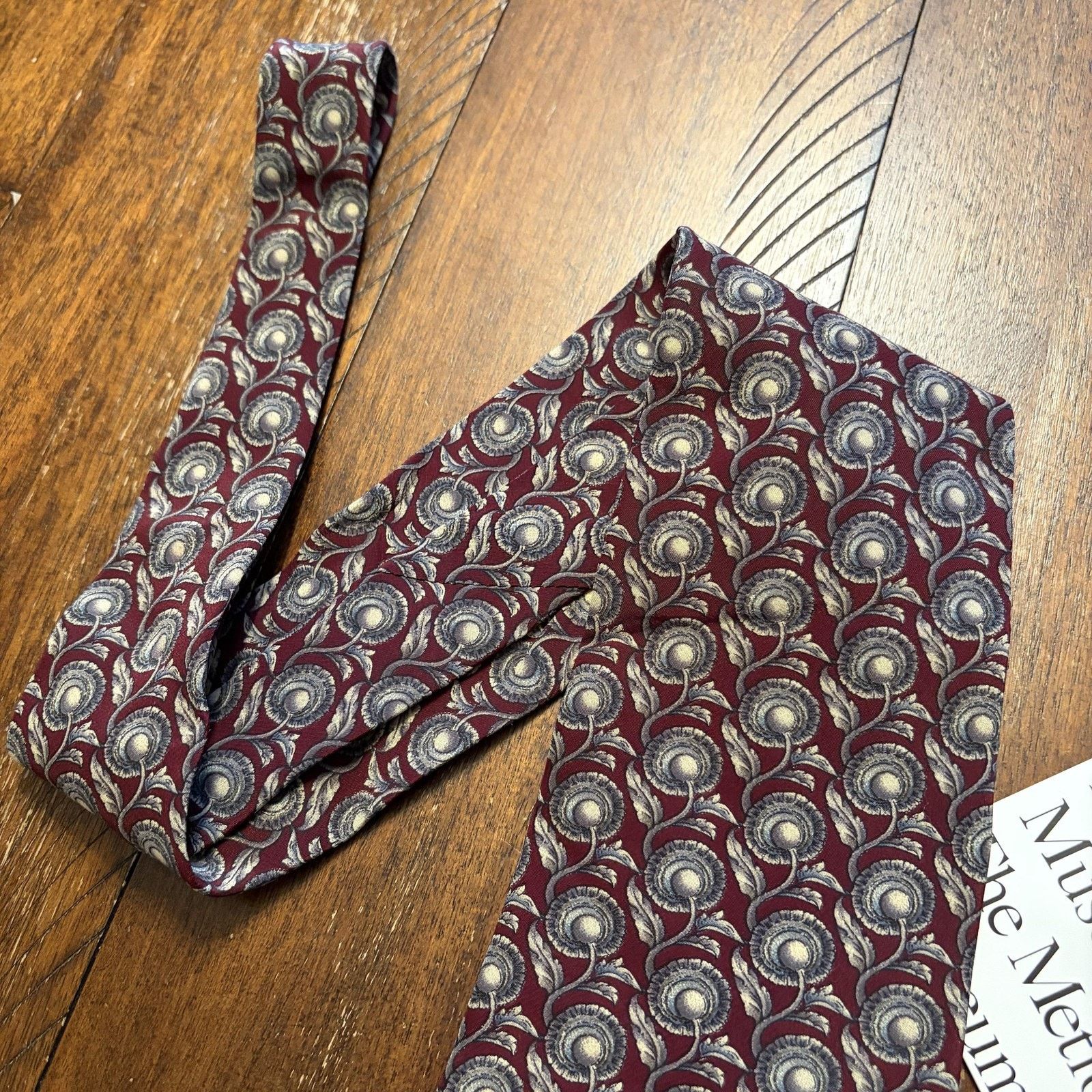 Vintage Metropolitan Museum Of Art Tie Mens One Floral Silk Necktie Size ONE SIZE - 4 Thumbnail