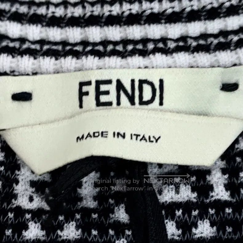 Fendi Fendi Color-Block Logo Letter Full-Print Round Neck Short Size XXS / US 00 / IT 34 - 5 Thumbnail