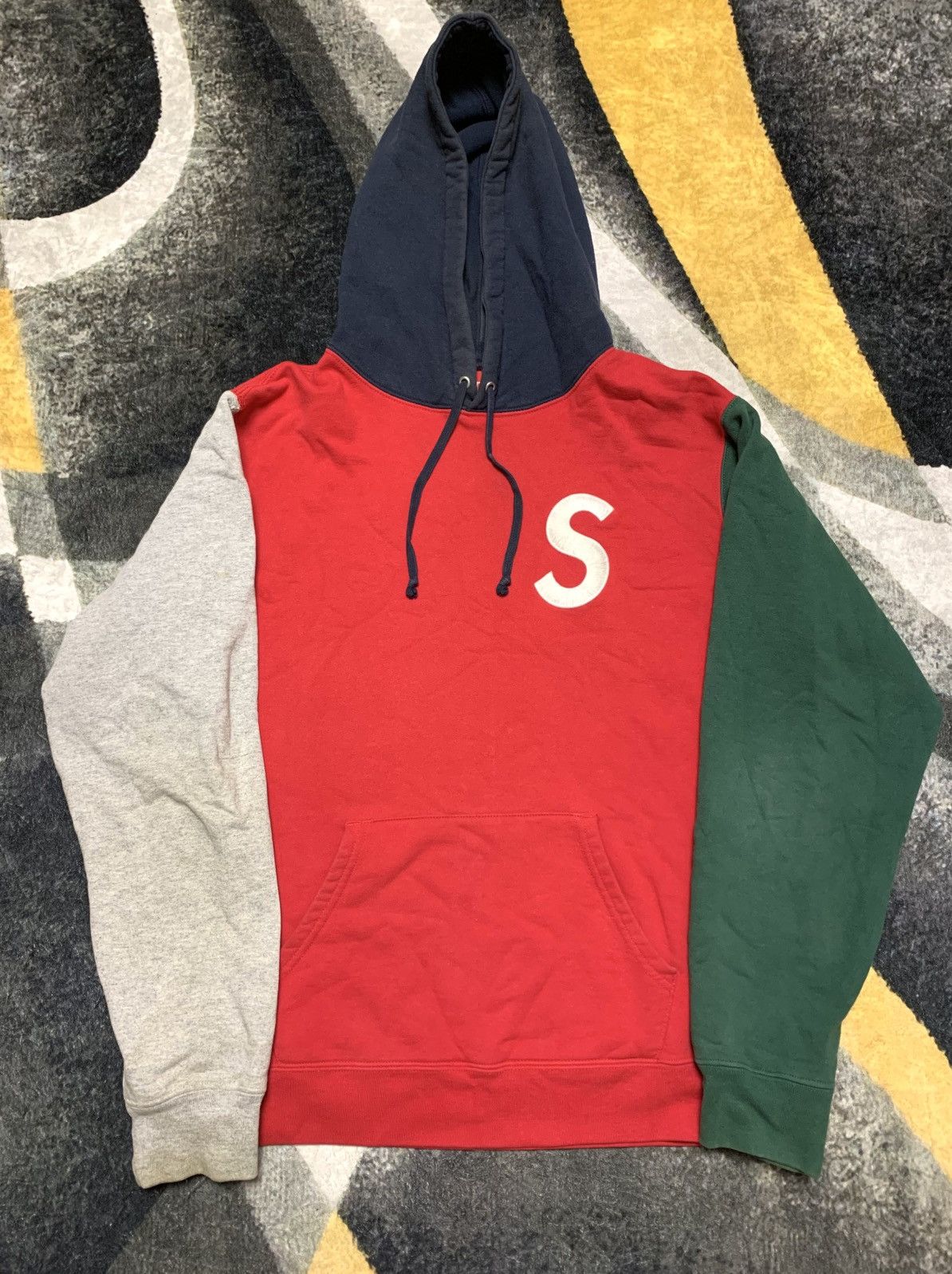 Supreme Supreme S Hoodie Colorblock Size ONE SIZE - 1 Thumbnail