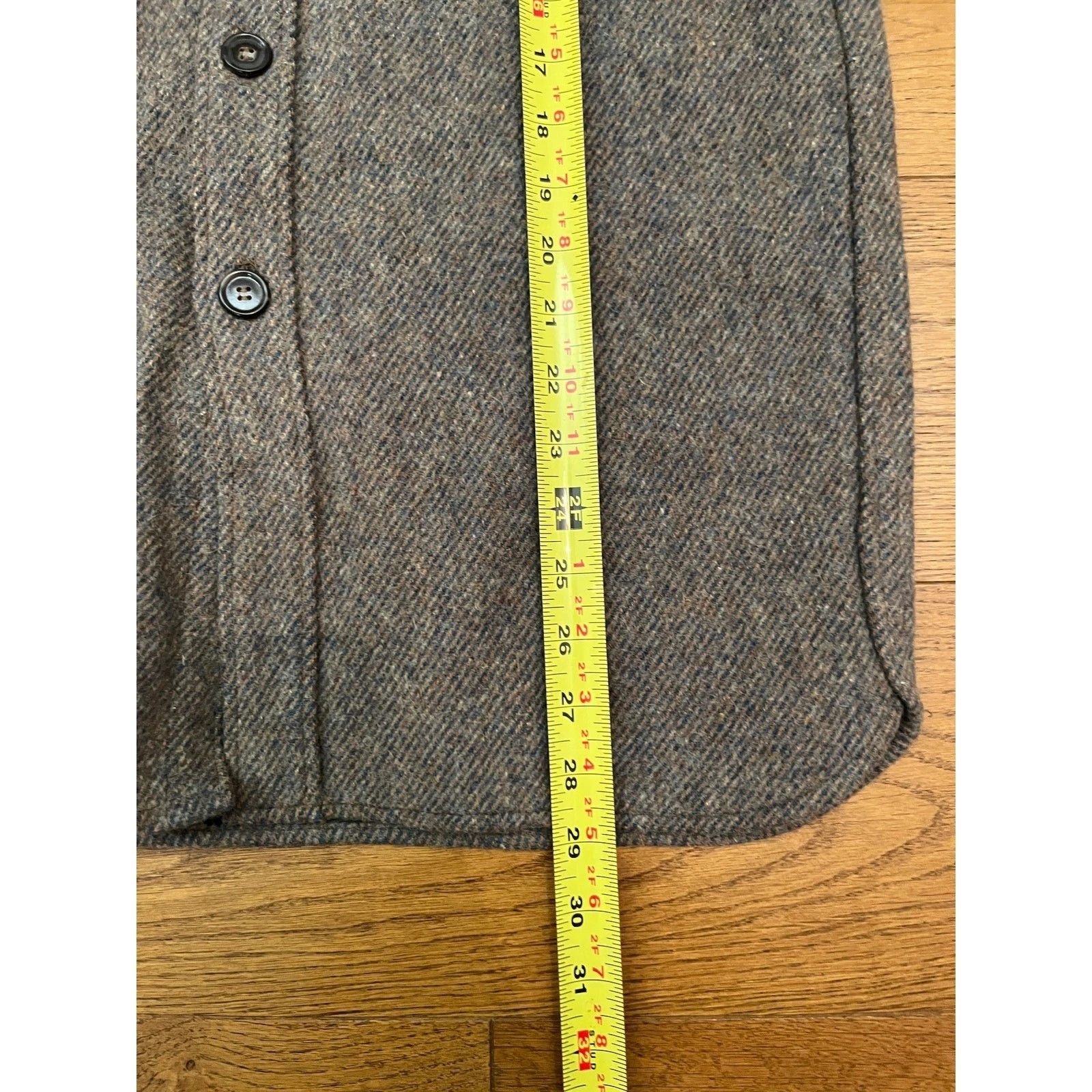 Woolrich Woolen Mills Woolrich Woolen Mills Gray Brown Herringbone Shirt M Size US M / EU 48-50 / 2 - 4 Thumbnail
