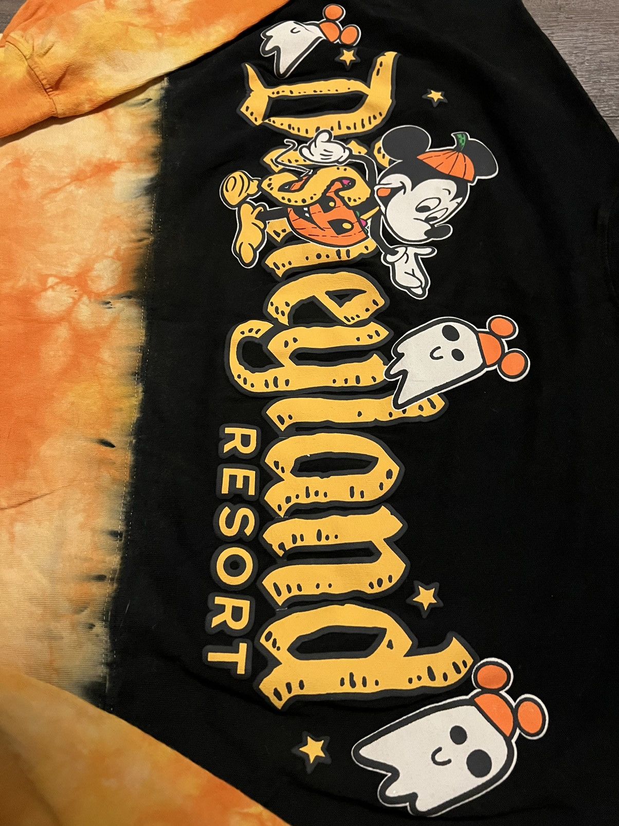 Disney Disneyland Resort Halloween Mickey Mouse Spirit Jersey sz M Size US M / EU 48-50 / 2 - 2 Thumbnail