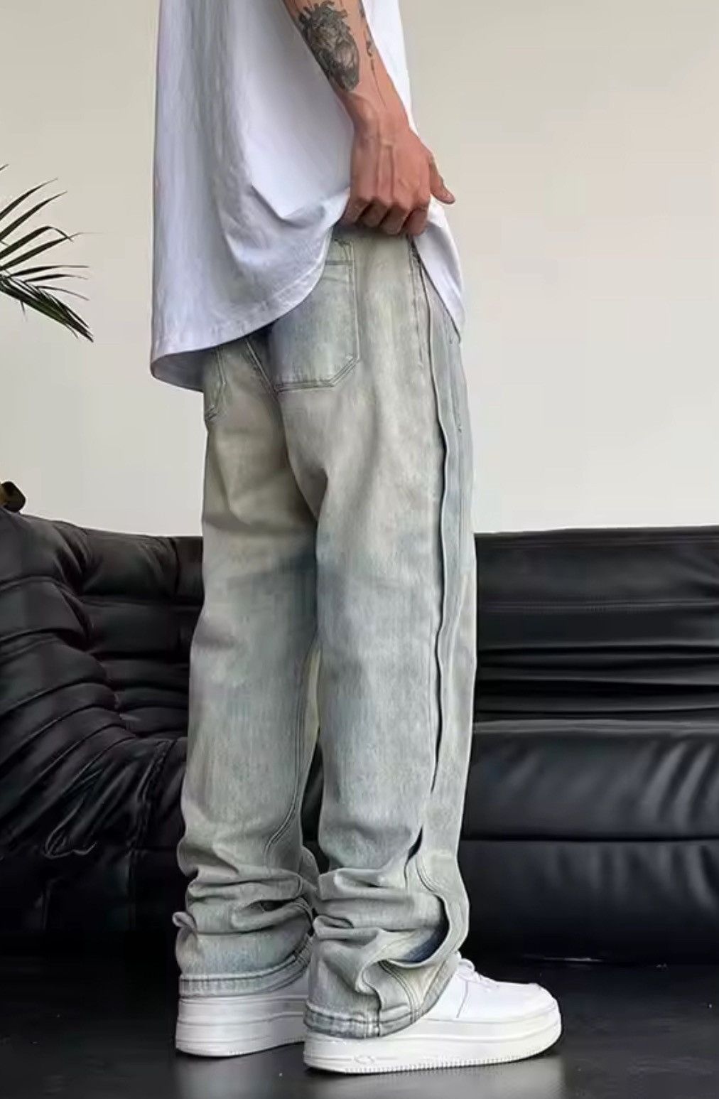 Japanese Brand Grunge Style Denim Jeans - Light Wash - Authentic Urban Look Size US 28 / EU 44 - 8 Thumbnail