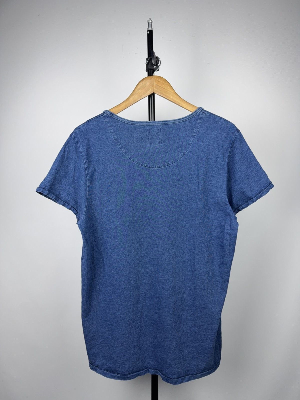 Kings Of Indigo 00s Japanese KOI Kings of Indigo Graphic Indigo Dyed T-Shirt Size US M / EU 48-50 / 2 - 9 Thumbnail
