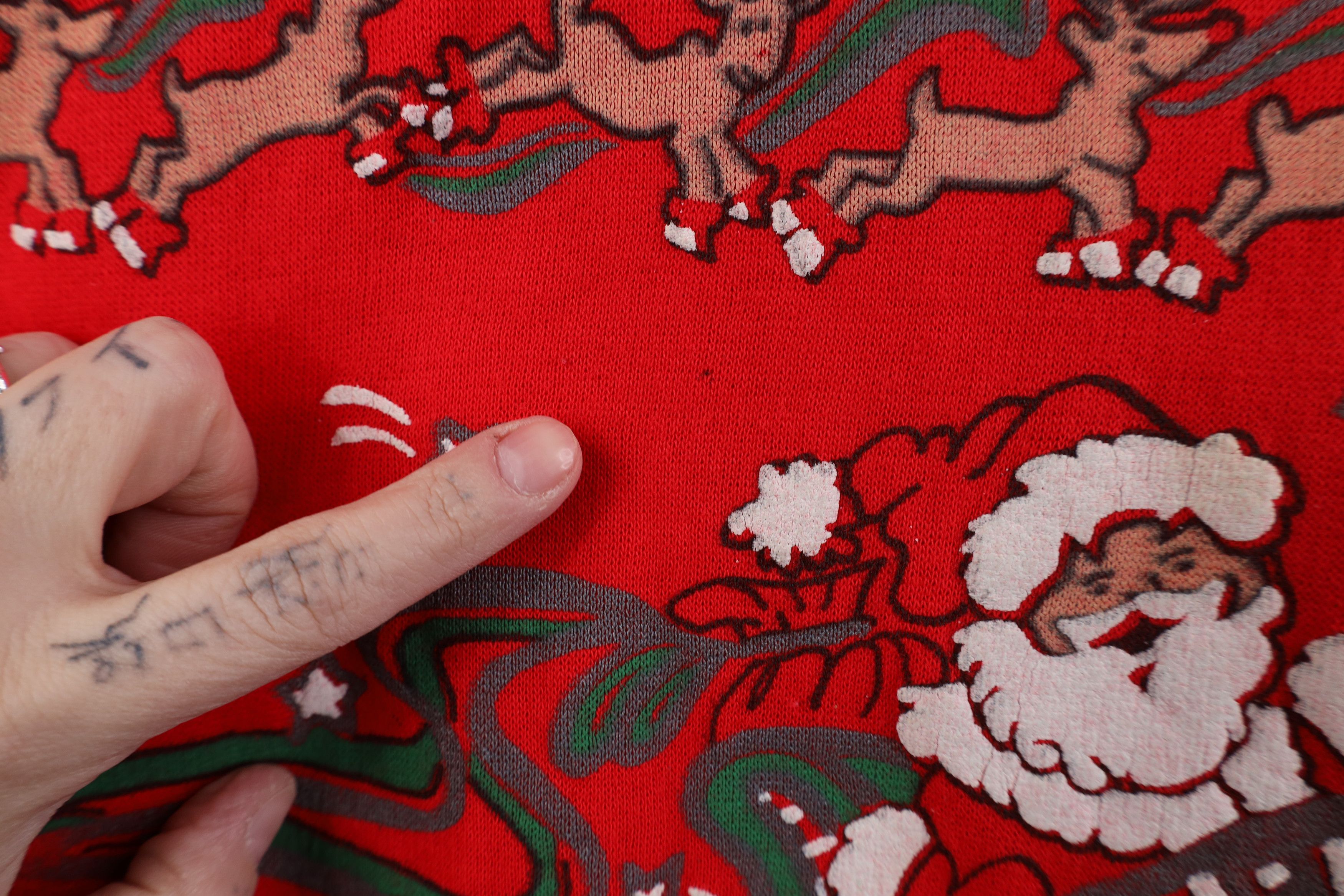 Vintage Vintage 80s 90s Christmas Santa Reindeer Sweatshirt Red USA Size L / US 10 / IT 46 - 7 Thumbnail