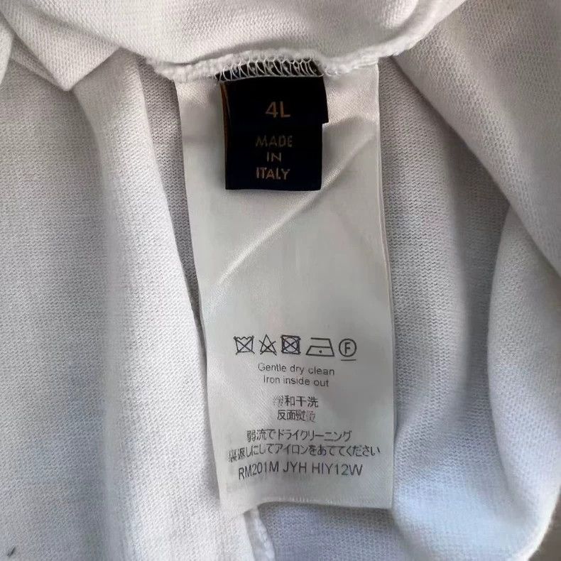 Other Louis Vuitton size 4l Water Drop Pendant Embroidered Logo S Size US M / EU 48-50 / 2 - 5 Thumbnail