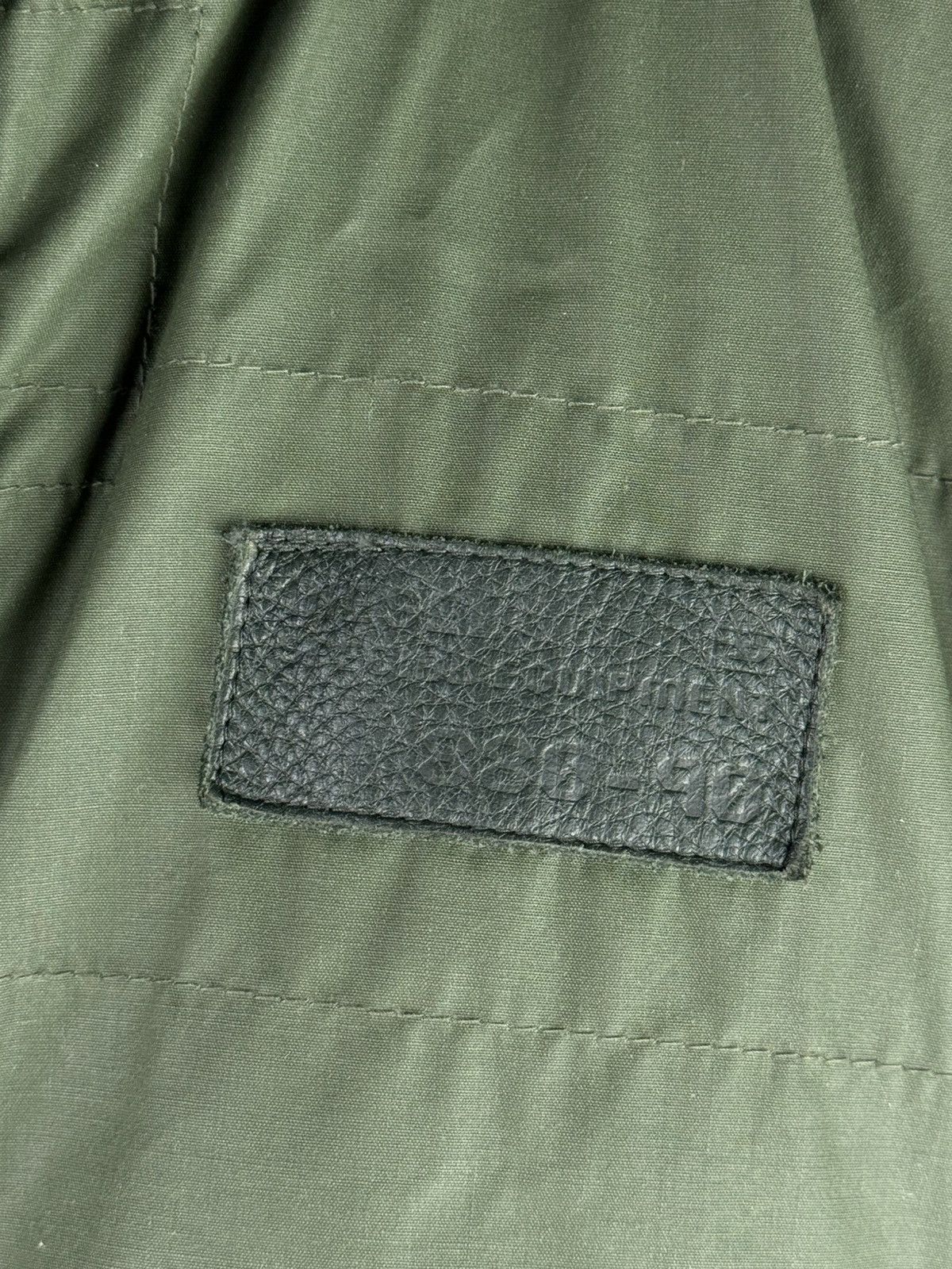 Diesel Vintage Y2K Diesel Military Down Jacket Khaki Size US L / EU 52-54 / 3 - 6 Thumbnail