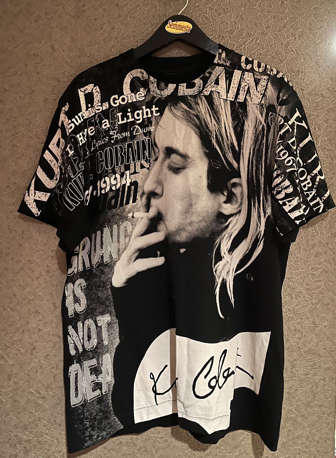 Nirvana Kurt Cobain T-Shirt - Large