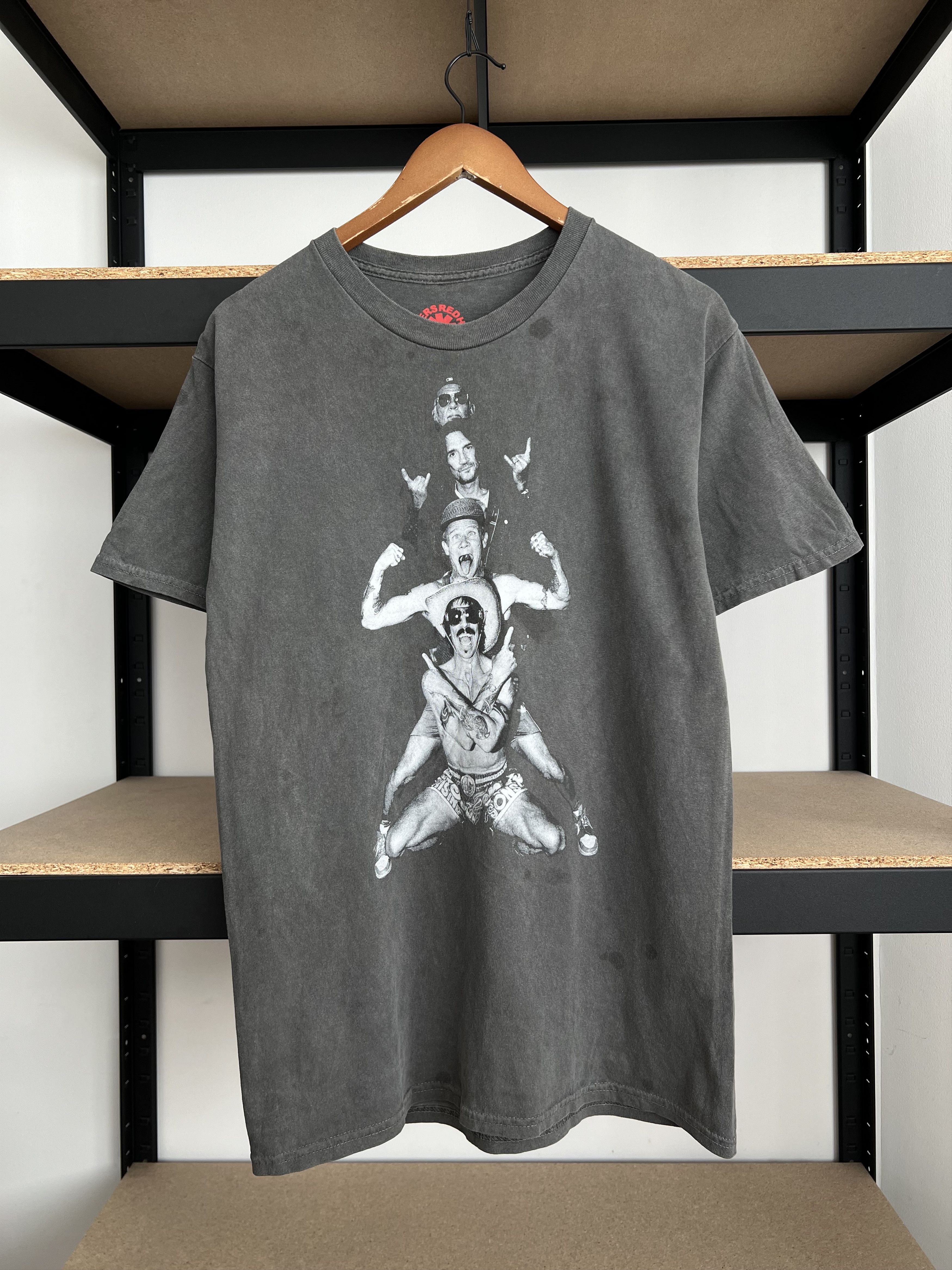 Band Tees Red Hot Chili Peppers Unlimited Love World Tour 2023 T-shirt Size US M / EU 48-50 / 2 - 3 Thumbnail