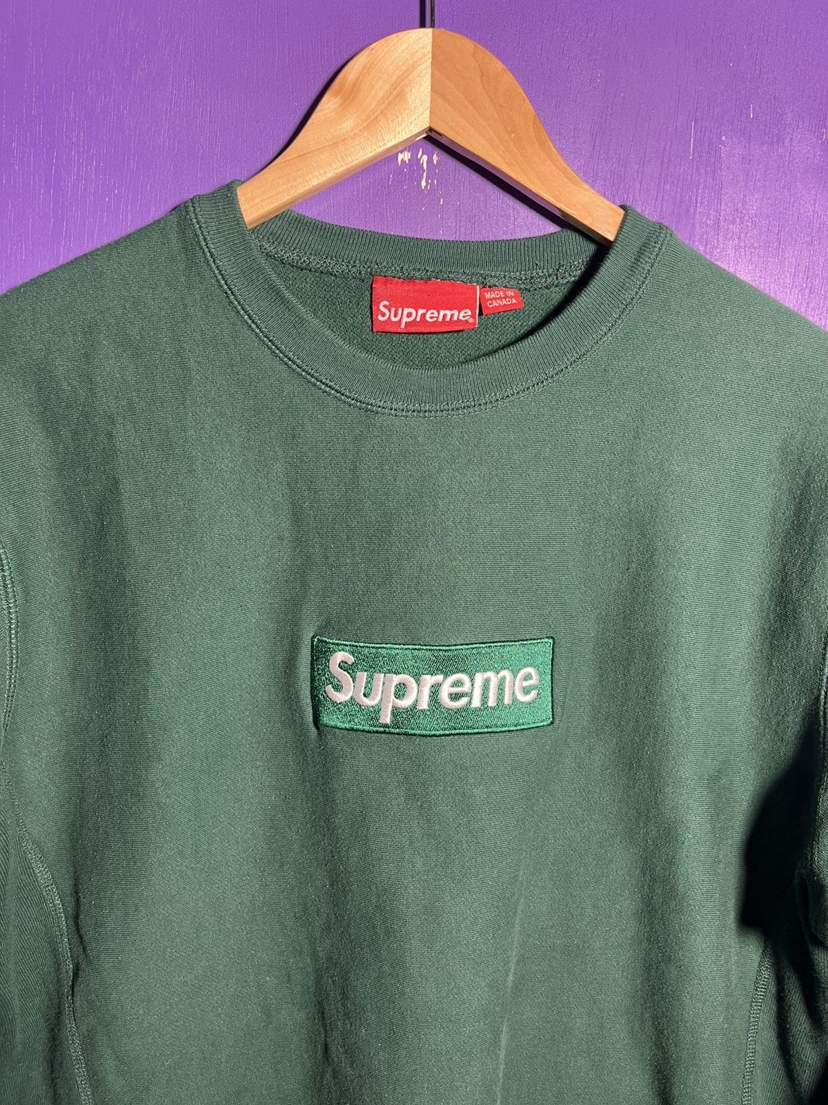 Supreme Supreme FW18 green tonal box logo sweatshirt Size US L / EU 52-54 / 3 - 3 Thumbnail