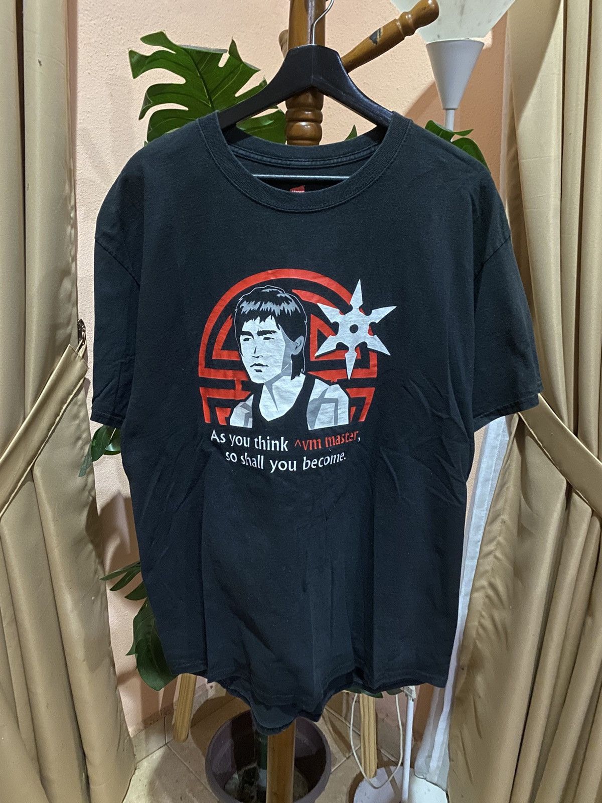 Vintage Vintage Hanes Black Bruce Lee Inspired Kung Fu Graphic Tee Size US XL / EU 56 / 4 - 3 Thumbnail
