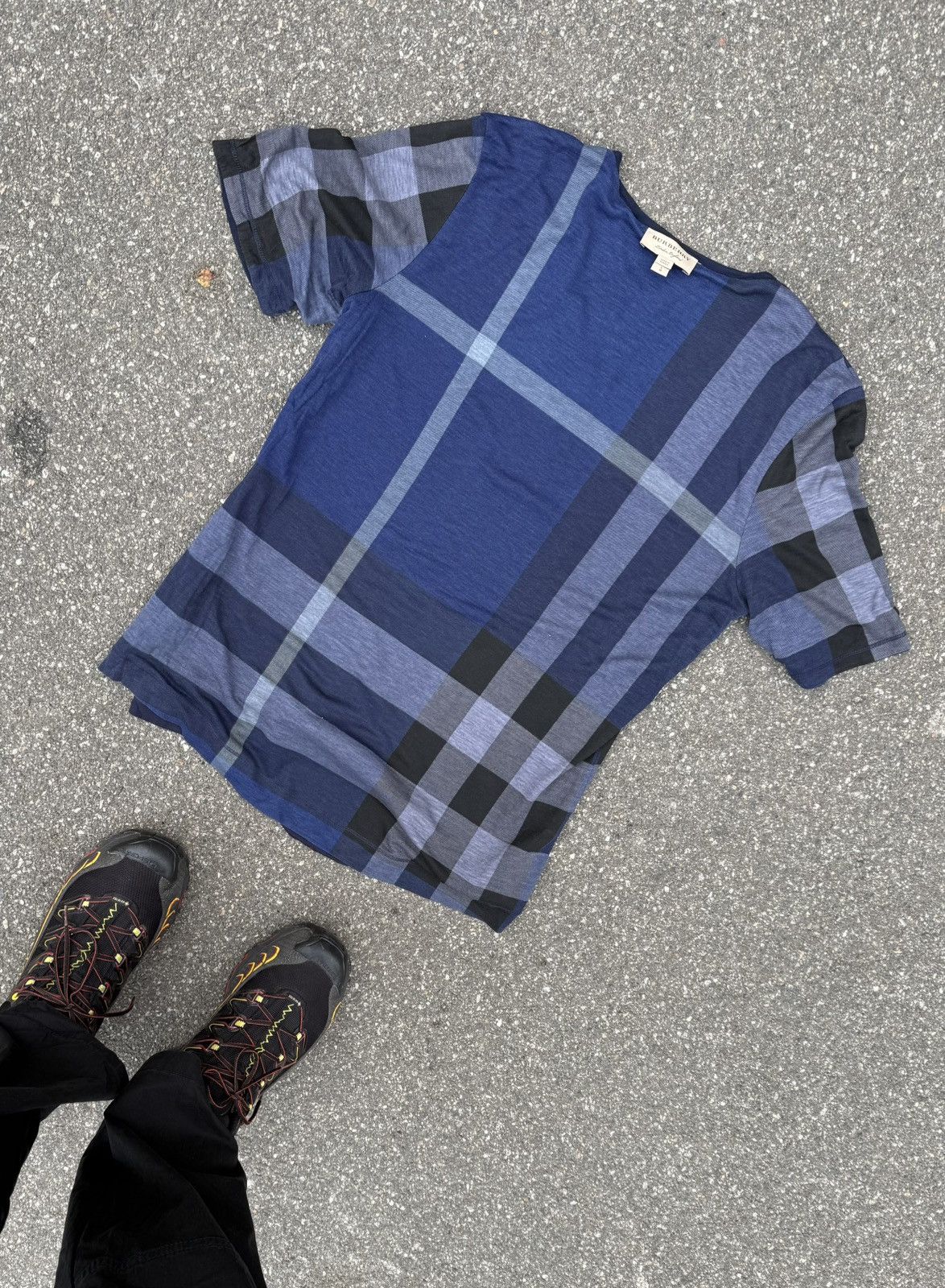 Burberry Burberry Brit Reversible Plaid Print Rare T-shirt Tee Size L / US 10 / IT 46 - 3 Thumbnail