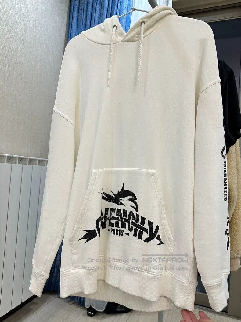 Givenchy Givenchy Sweatshirt with Label Wash Label - Size L, Slight Size US XS / EU 42 / 0 - 4 Thumbnail