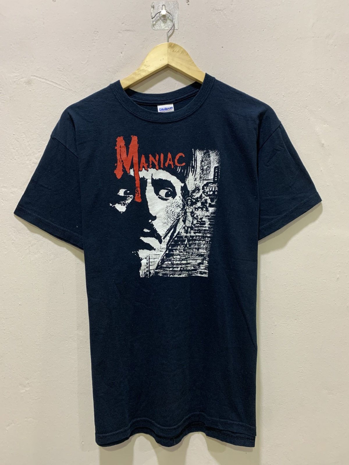 Vintage Vintage 80’s Maniac Horror Movie Y2K Reprint Grapich Shirt Size US M / EU 48-50 / 2 - 1 Thumbnail