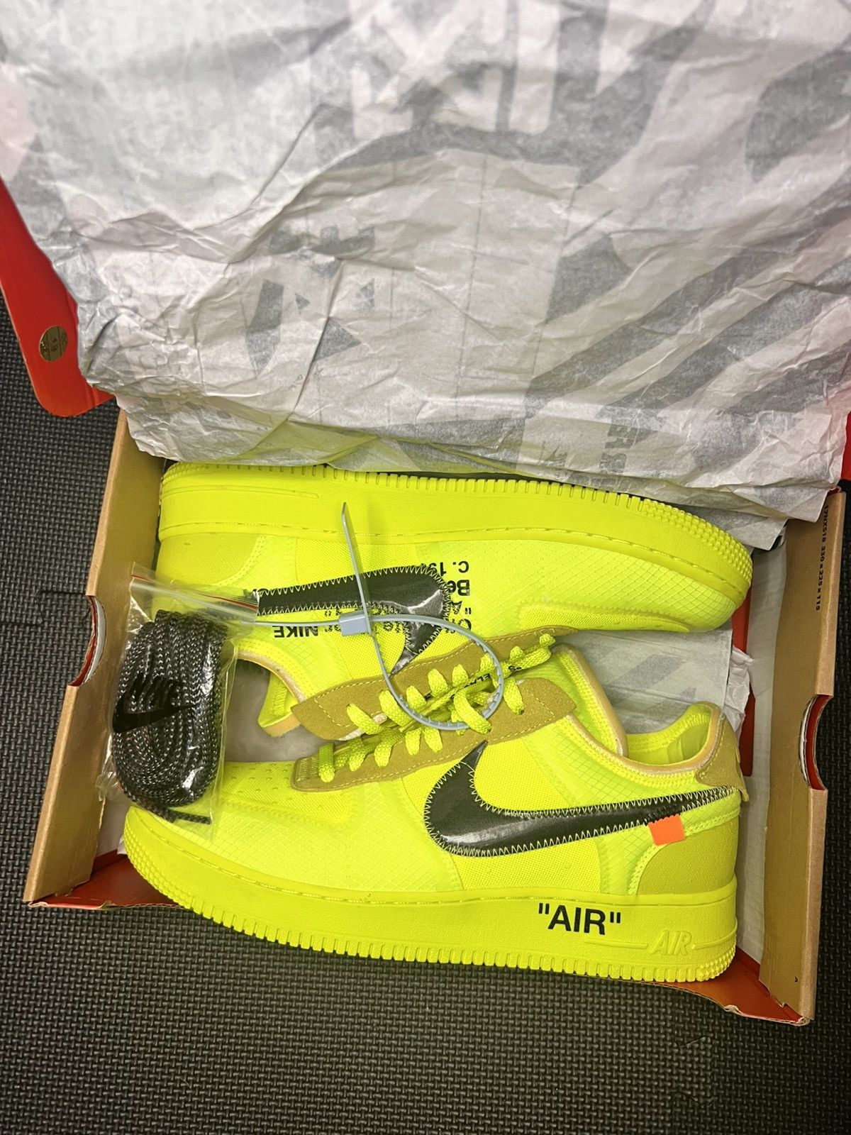 Off-White Volt Nike Air Force Low