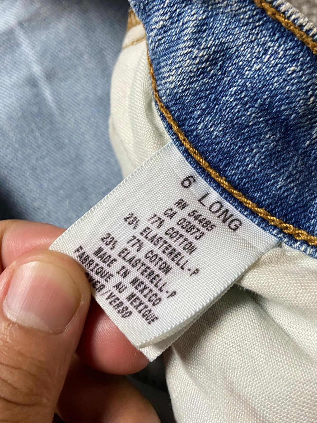 American Eagle Outfitters American Eagle Outfitters Flare Fit Jeans (143) Size 28" / US 6 / IT 42 - 5 Thumbnail