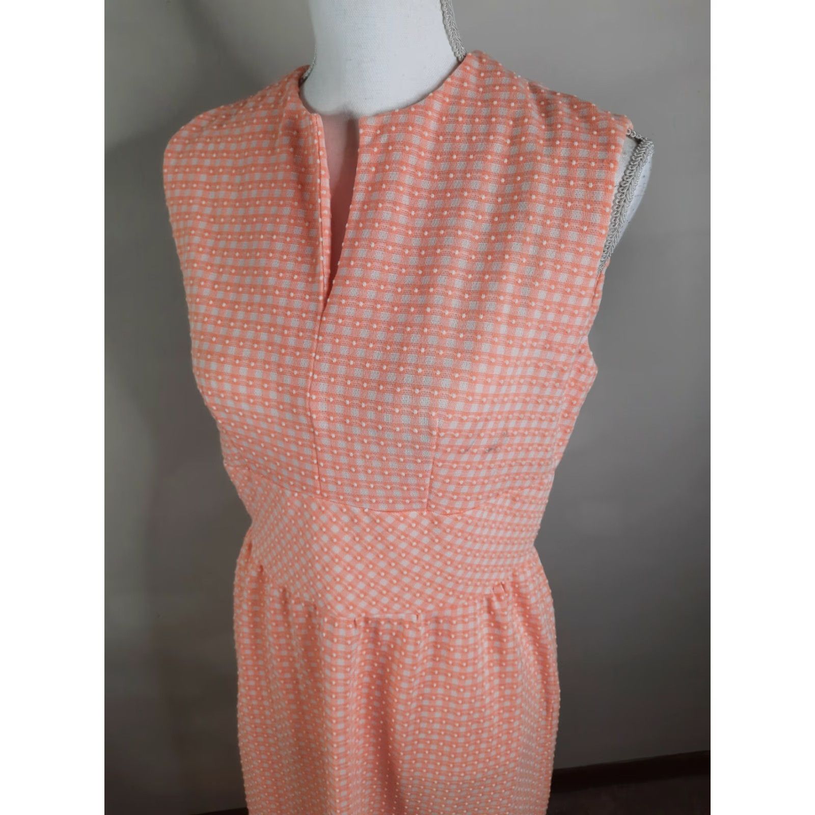 Vintage VINTAGE 60s 70s Textured Polyester Check Evening Gown Maxi Dress Coral Small Women’s Size S / US 4 / IT 40 - 6 Thumbnail