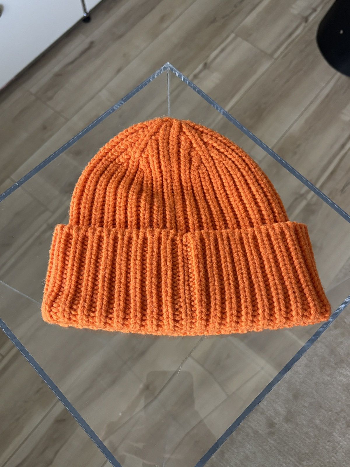Louis Vuitton LV LOGO KNIT BEANIE ORANGE Size ONE SIZE - 5 Thumbnail