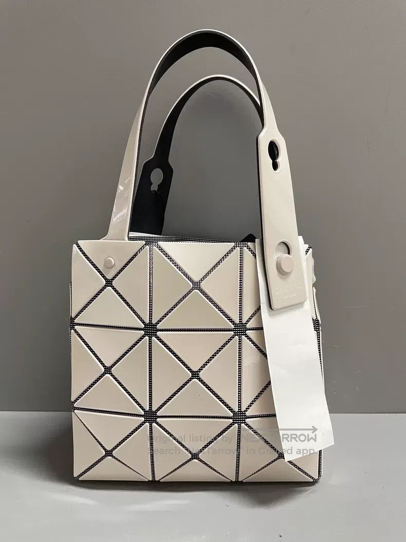 Issey Miyake Issey Miyake White Mini Diamond Bag Size ONE SIZE - 2 Thumbnail