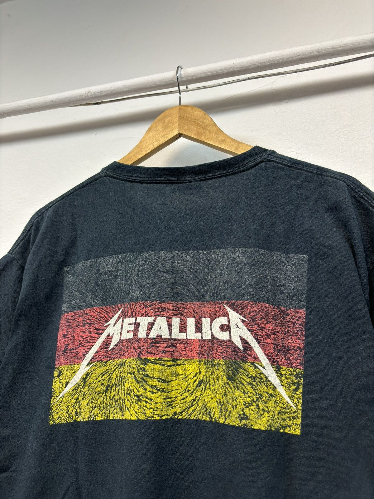 Band Tees × Vintage Vintage 2010 Metallica Death Magnetic World rock Tour Tee Size US L / EU 52-54 / 3 - 4 Thumbnail