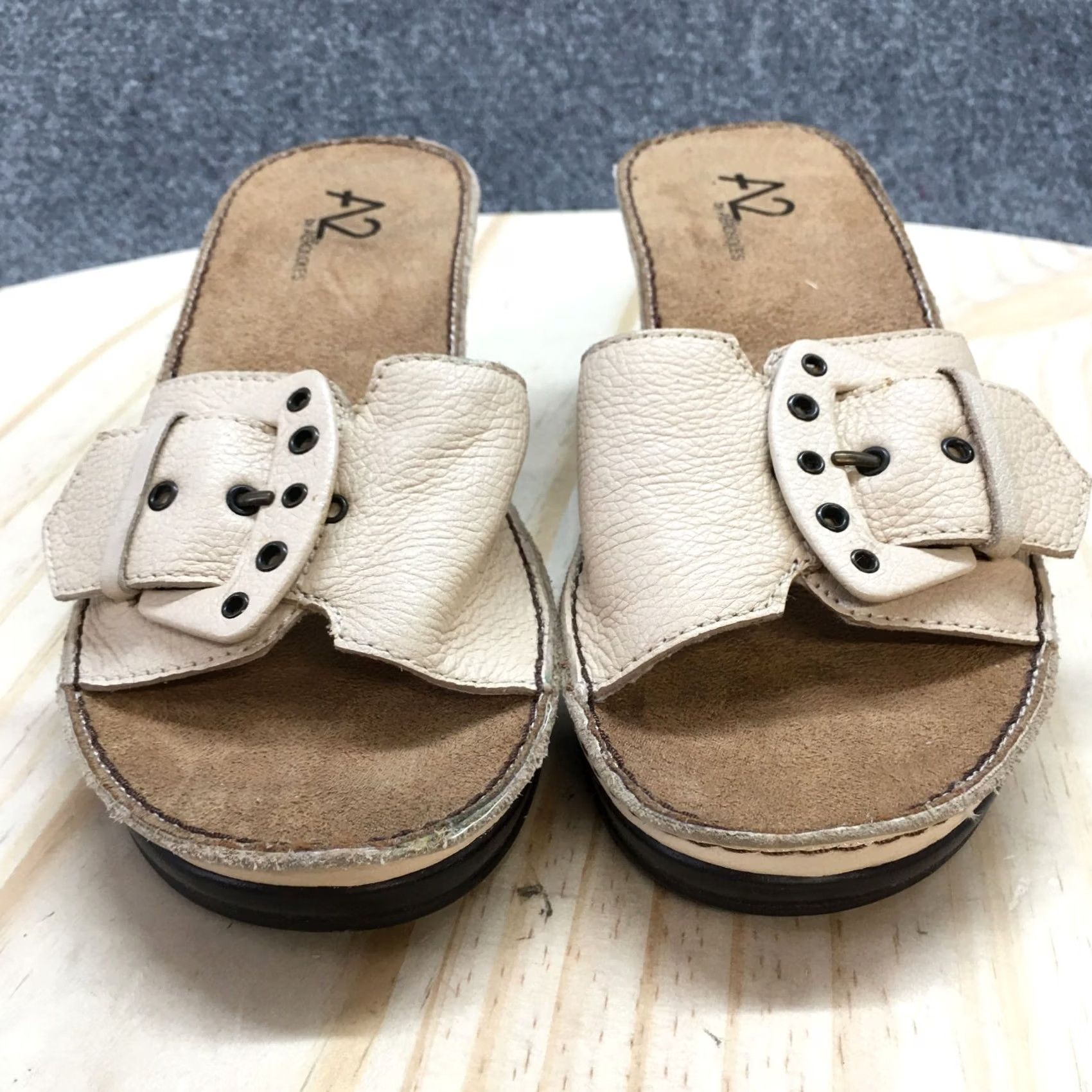 Vintage Aerosoles A2 Sandals Women’s 6 M Leather Beige Wedge Slides Casual Size US 6 / IT 36 - 4 Thumbnail