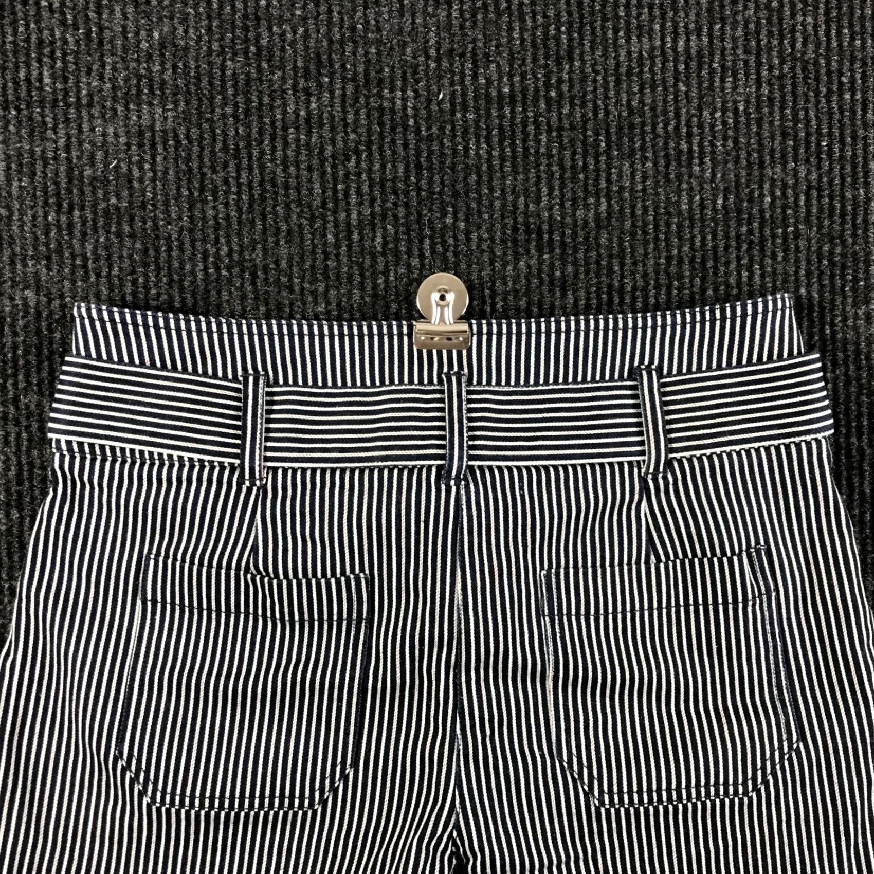 Anthropologie VINTAGE? No. Etitwa by Anthropologie Navy White Pinstripe Belted Shorts Women Sz 12 High Rise Size 34" / US 12 / IT 48 - 5 Thumbnail