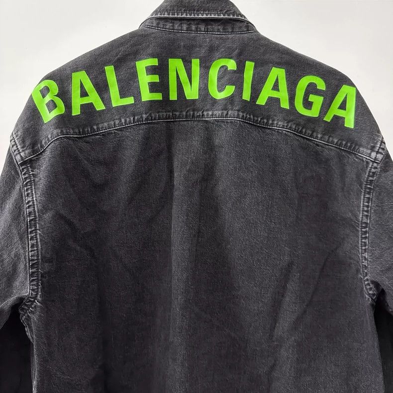 Balenciaga Balenciaga Washed denim long-sleeved shirt with green logo Size US XXS / EU 40 - 3 Thumbnail