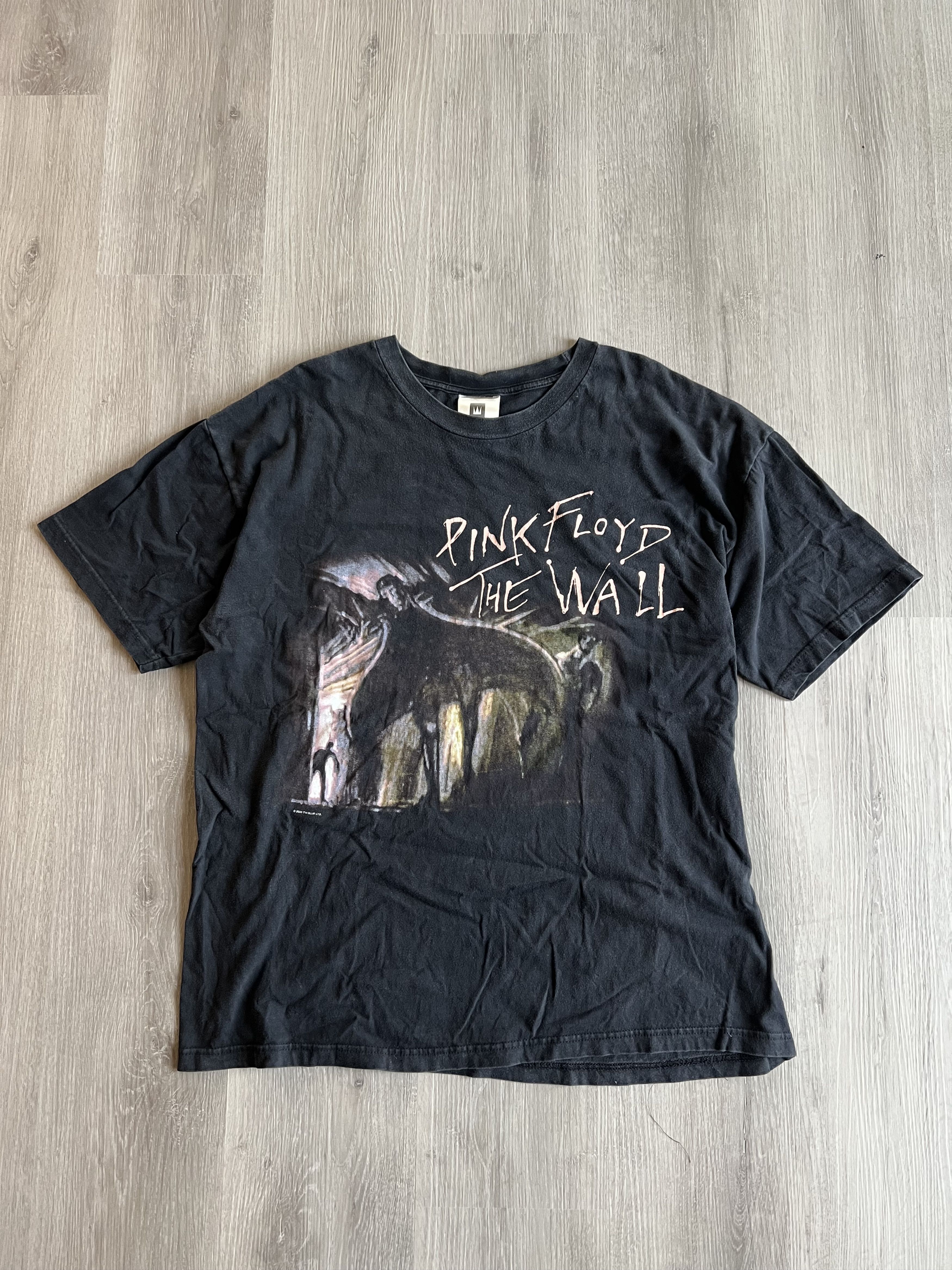 Pink Floyd 2000 Pink Floyd The Wall Phantom Shadow Monster Tee Size US XL / EU 56 / 4 - 1 Thumbnail