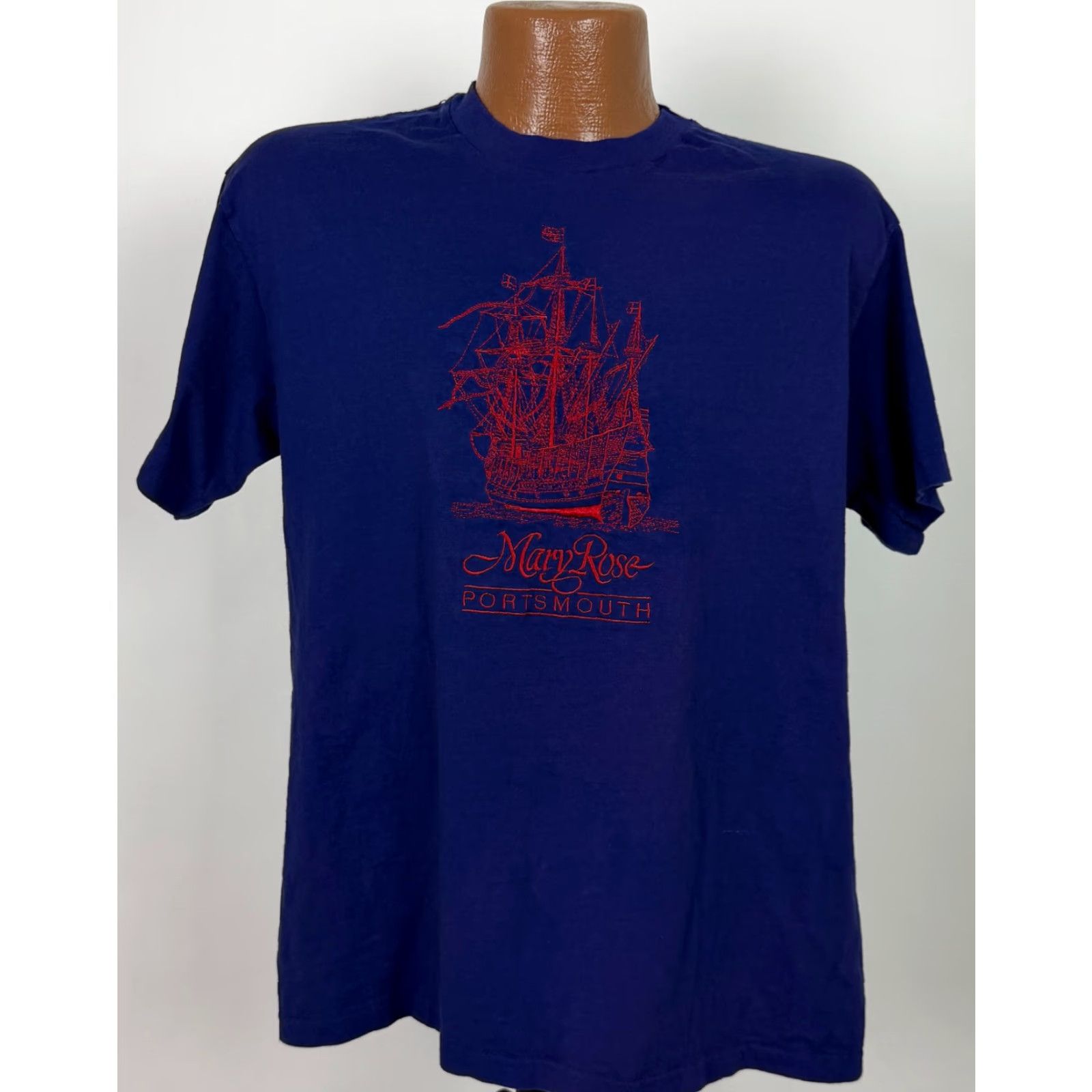 Hanes VINTAGE Hanes T-Shirt Shirt Adult Large Blue Embroidered 90s Mary Rose Portsmouth Nautical Theme 90s Mens Size US L / EU 52-54 / 3 - 2 Thumbnail