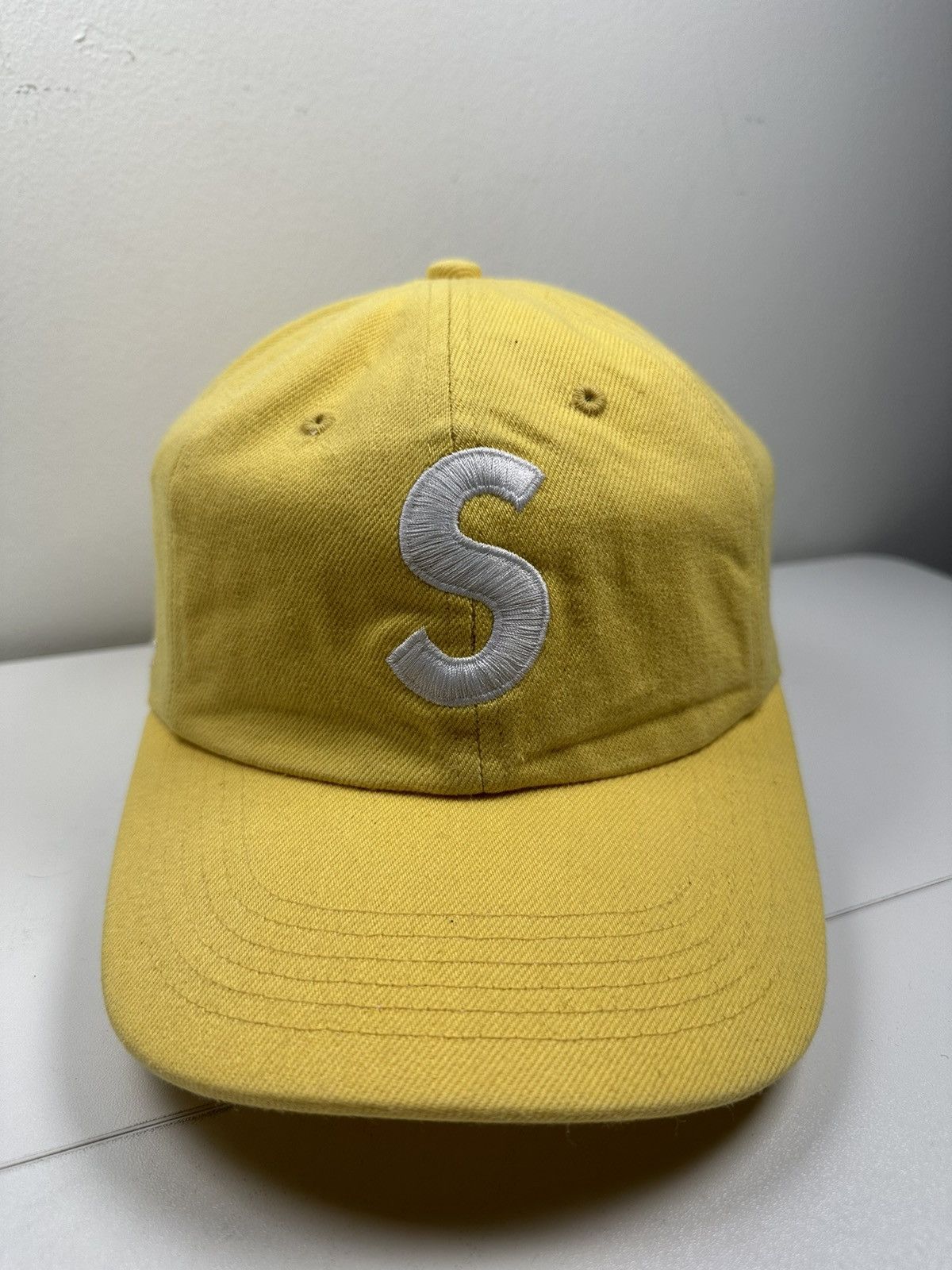 Supreme イエロー Sロゴ キャップ Kevlar素材 Supreme S Logo Cap