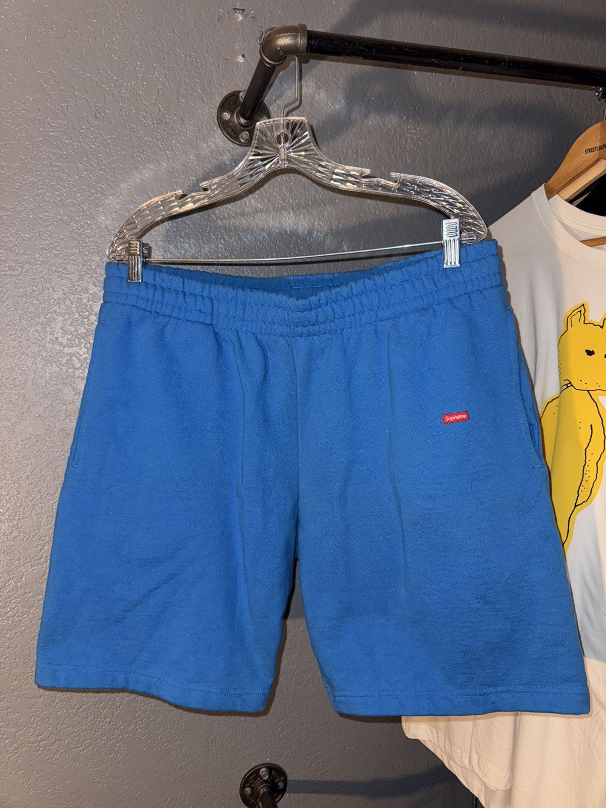 Supreme Supreme Medium Box Sweatshorts Size US 32 / EU 48 - 1 Thumbnail
