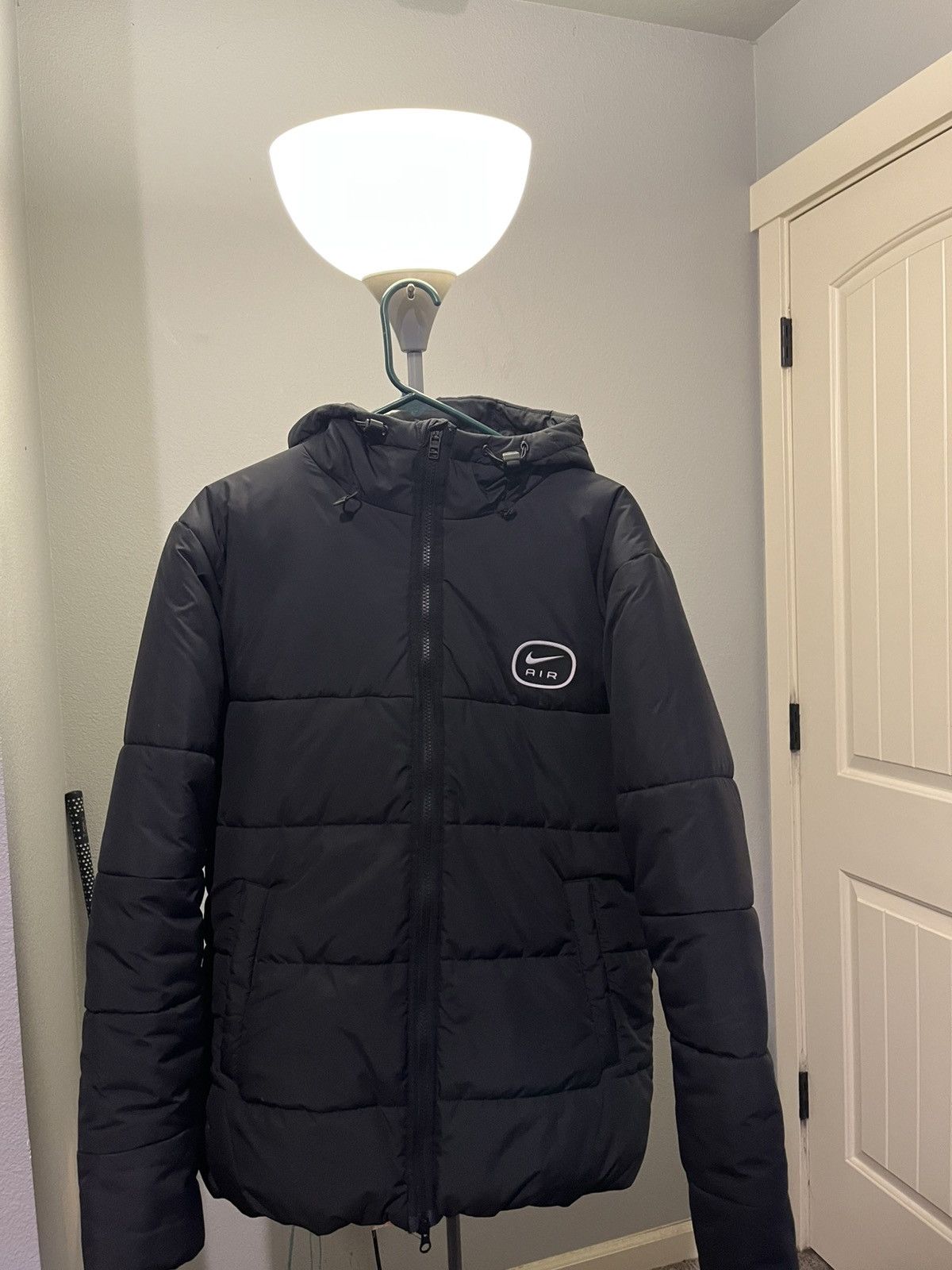 Nike Nike black puffer jacket Size US L / EU 52-54 / 3 - 1 Thumbnail