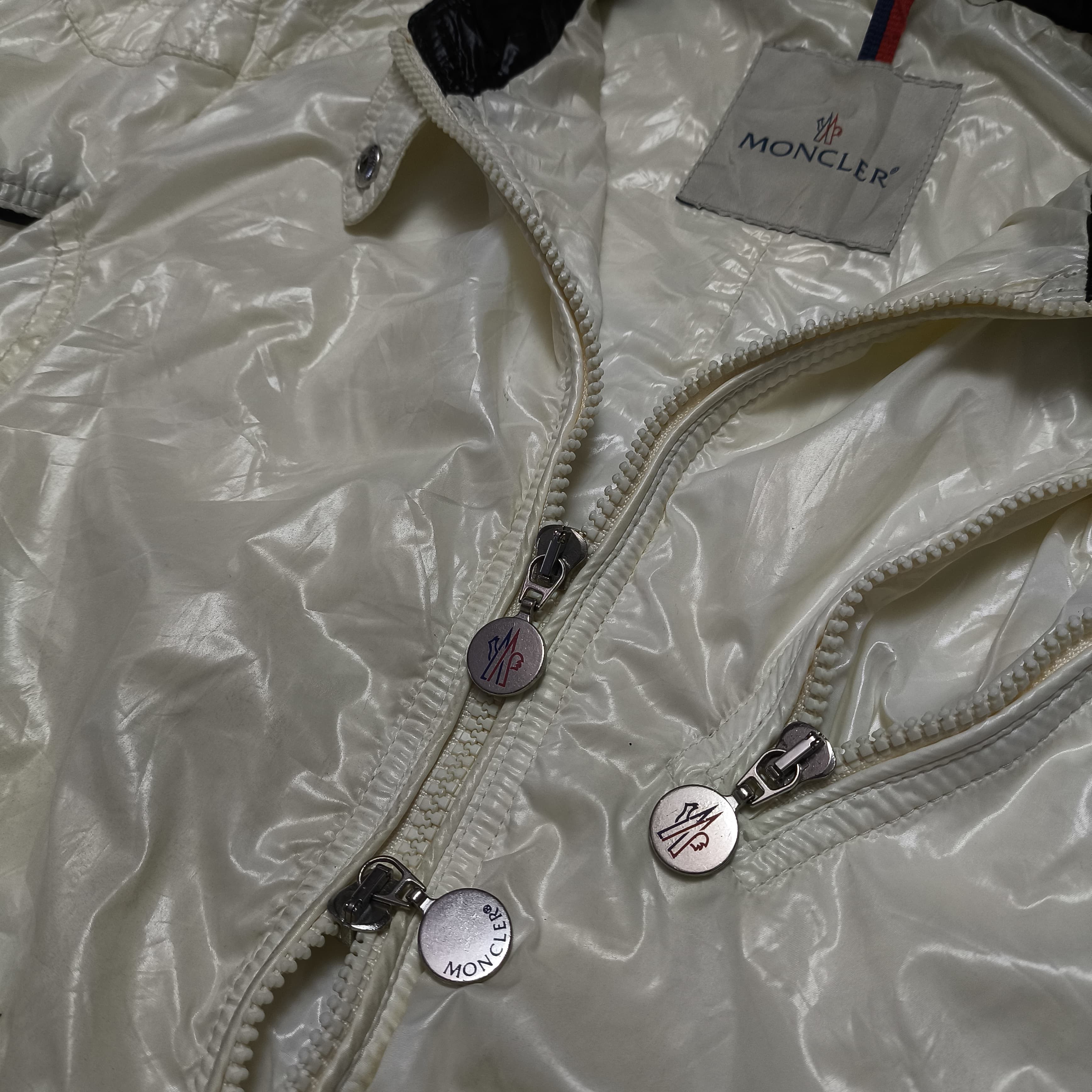 Moncler Vintage Moncler Multi pocket Bikers Jacket Size M / US 6-8 / IT 42-44 - 12 Thumbnail