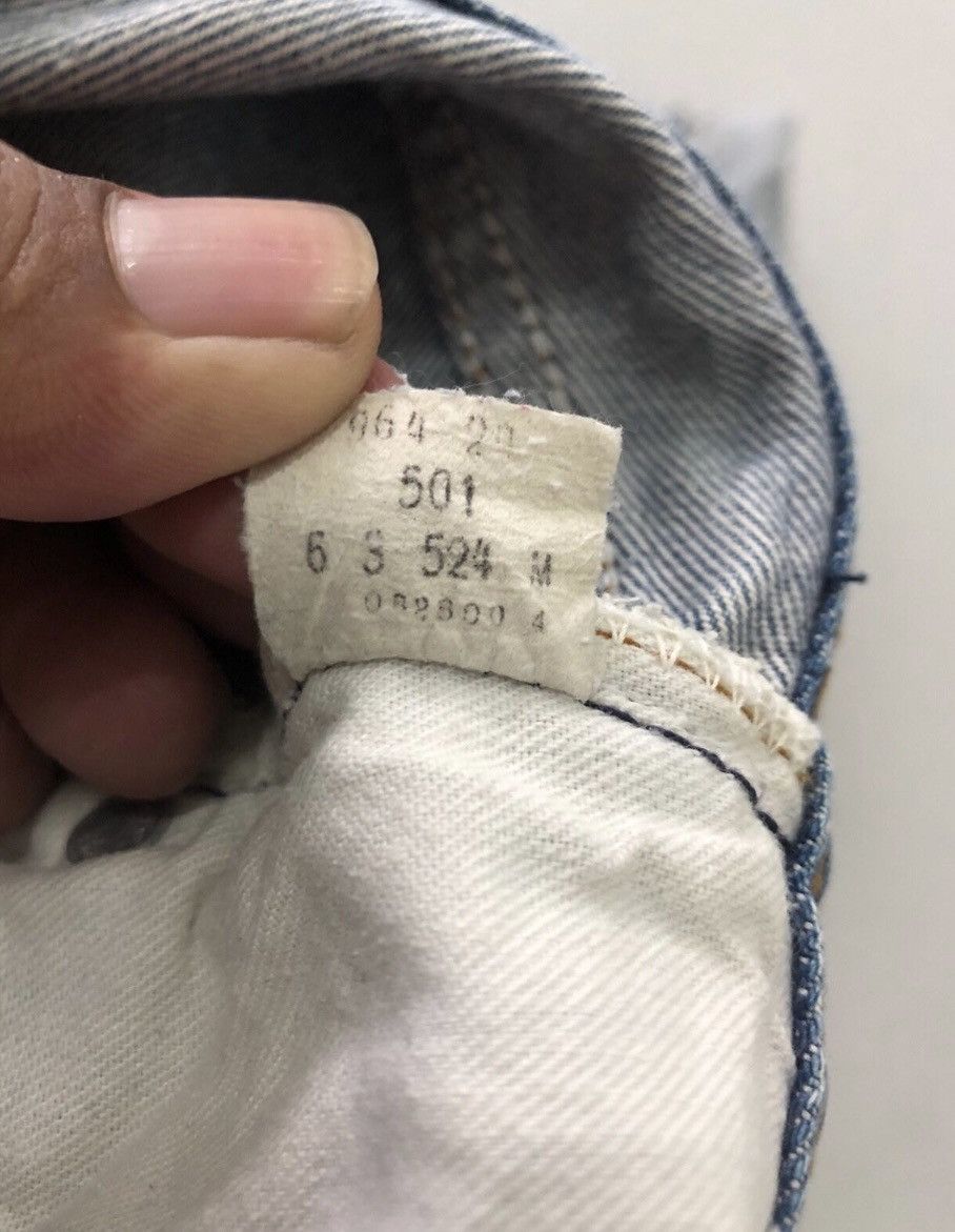 Levi's Vintage Levis 501 Small E Selvedge Distressed Denim Jeans Size US 32 / EU 48 - 7 Thumbnail