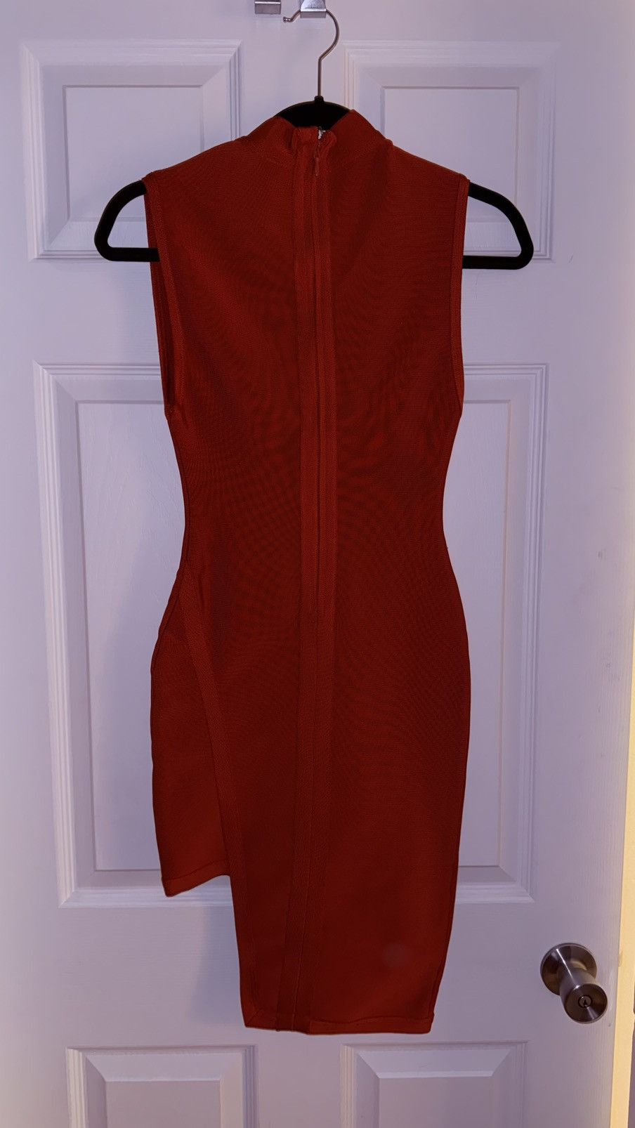 House of CB Miss Circle Keyhole Dress Size XS / US 0-2 / IT 36-38 - 3 Thumbnail